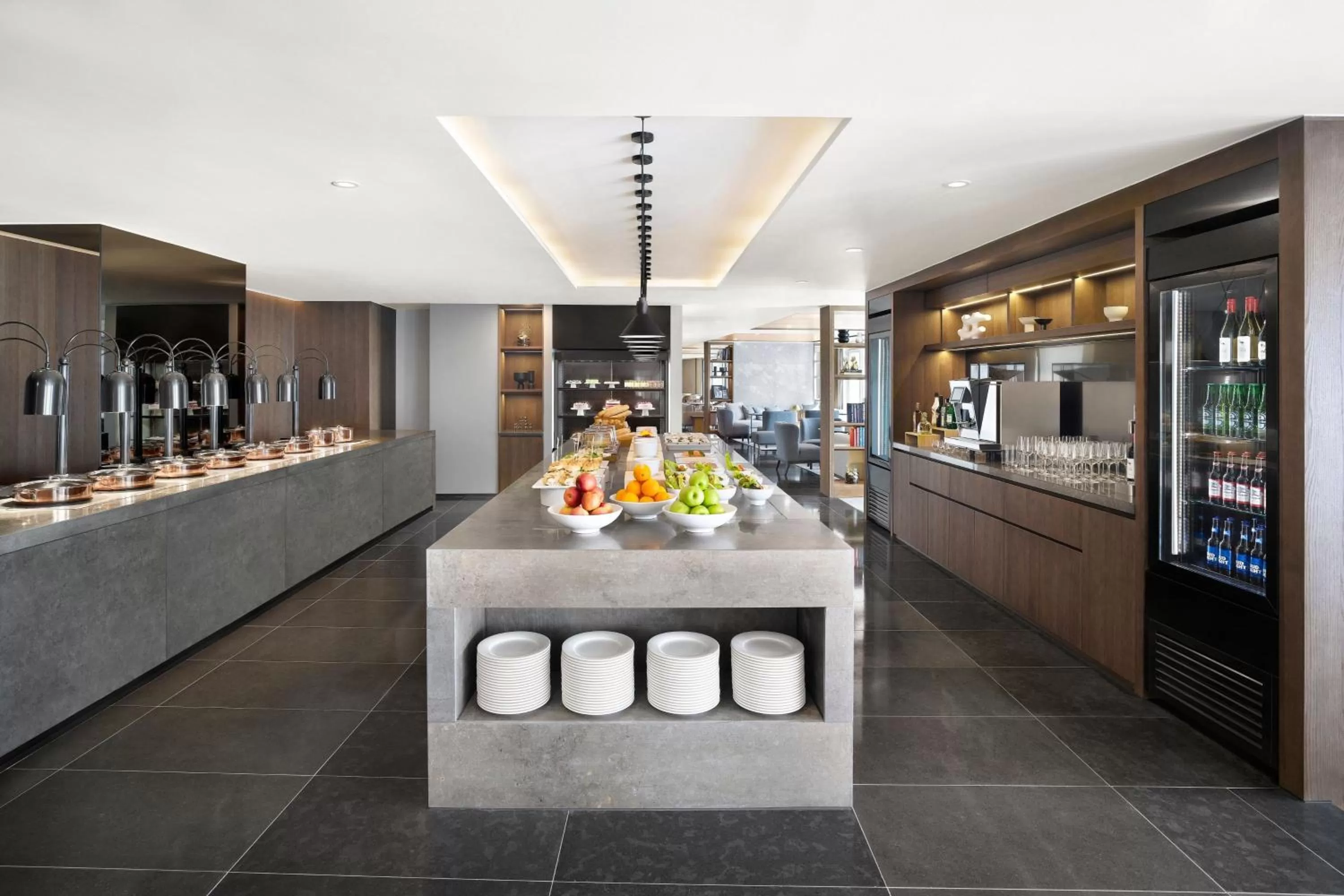 Lounge or bar in The Westin Resort Guam