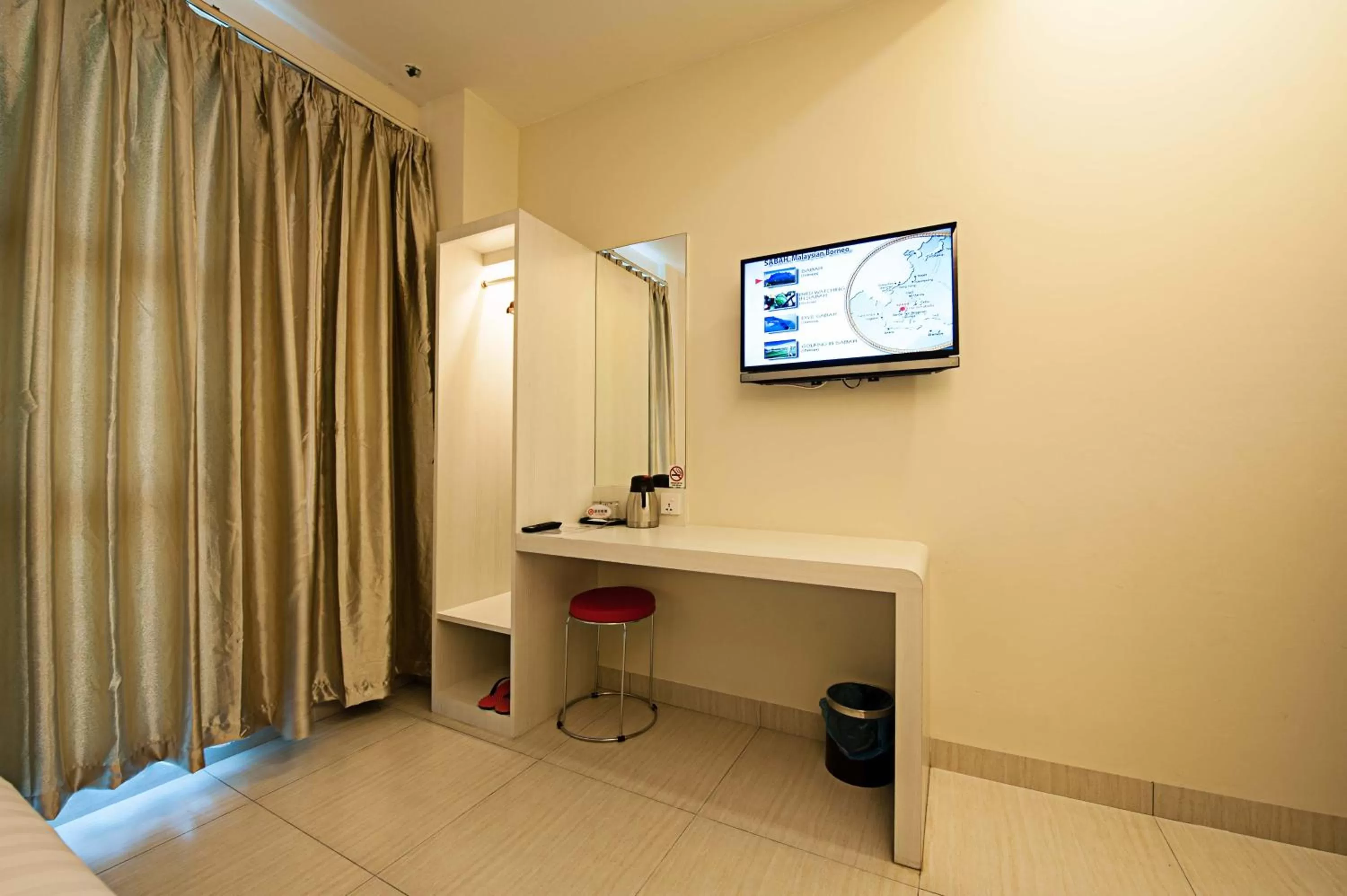 Property building in Seven Hotel