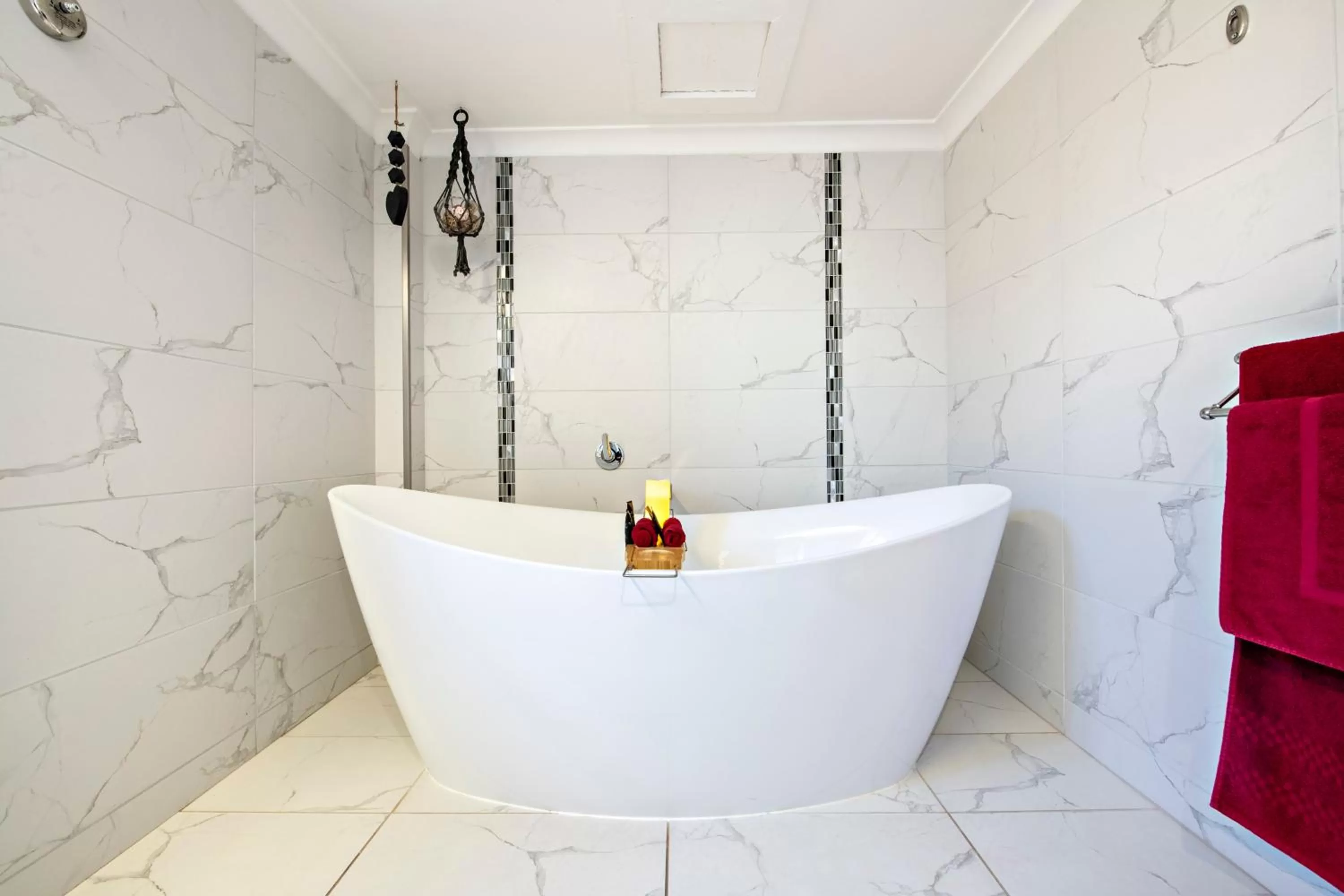 Bathroom in Shearing Shed Motor Inn