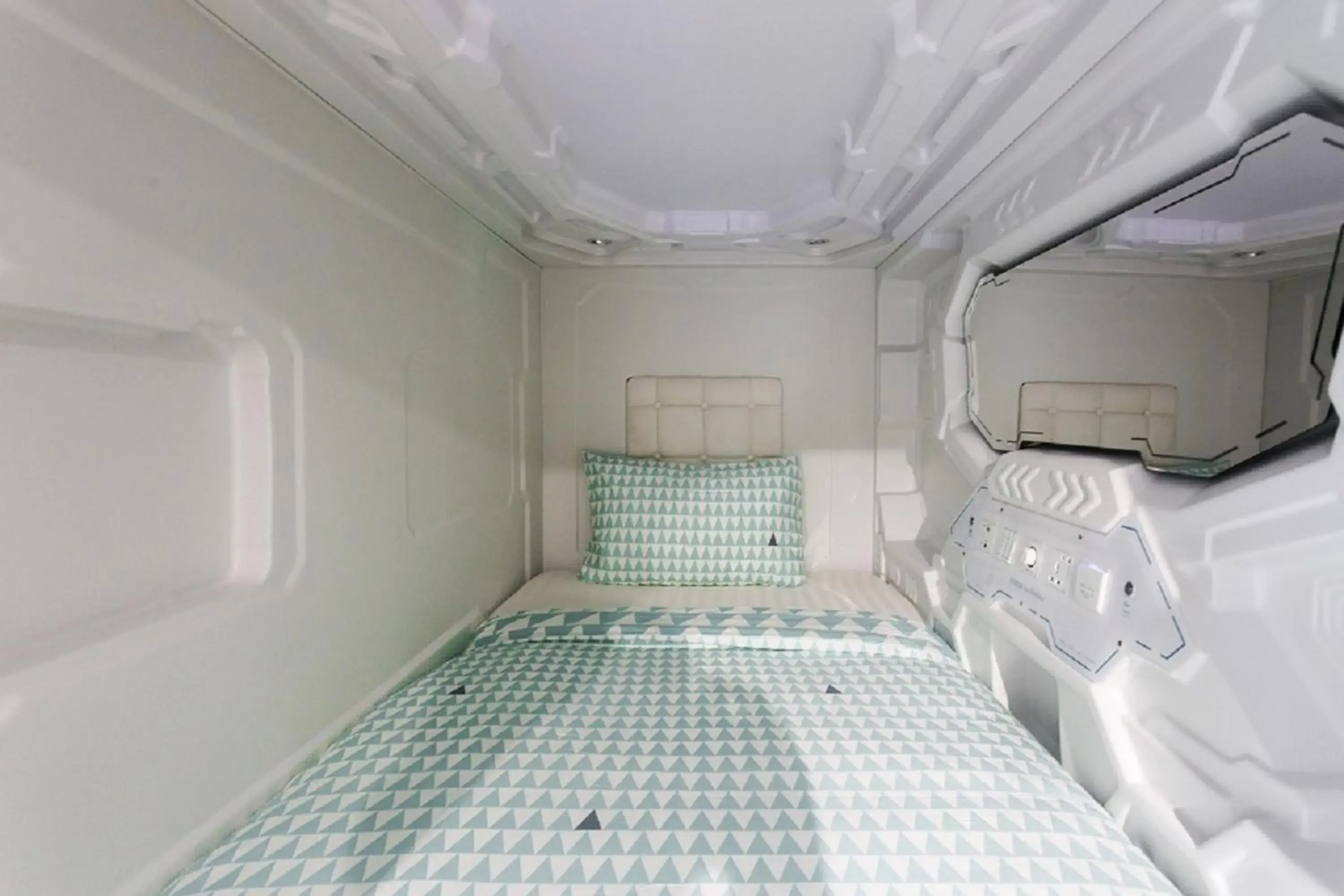 Bed in 4-Bed Female Dormitory Room in Mercu Summer Suite KLCC @ Penguin Homes Bed in 4-Bed Female Dormitory Room in Mercu Summer Suite KLCC @ Penguin Homes