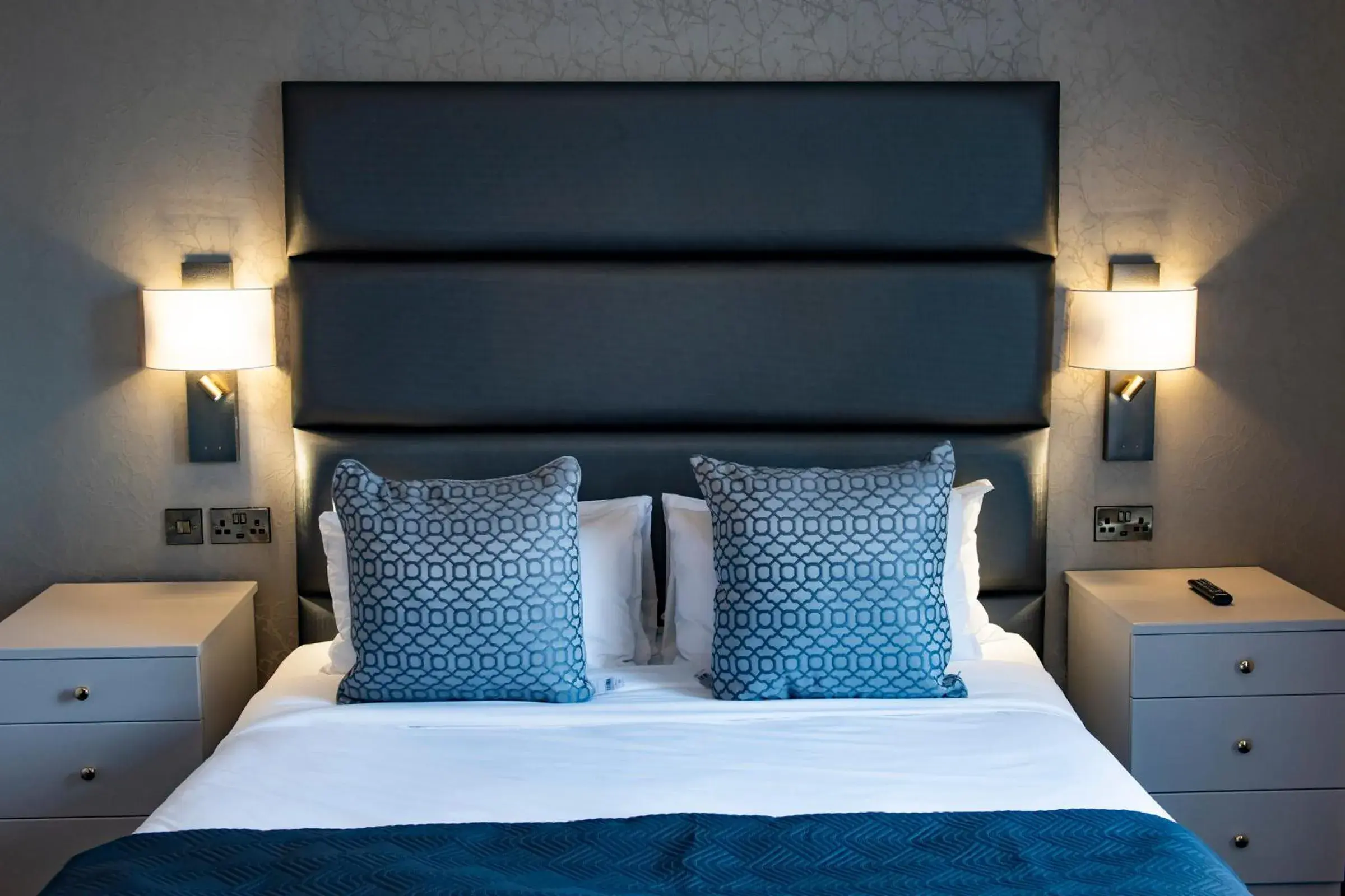 Deluxe King Room - single occupancy in The Haycock Manor Hotel Deluxe King Room - single occupancy in The Haycock Manor Hotel