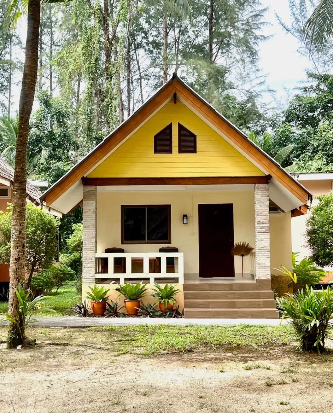 Property Building in Ao Thong beach Bungalows