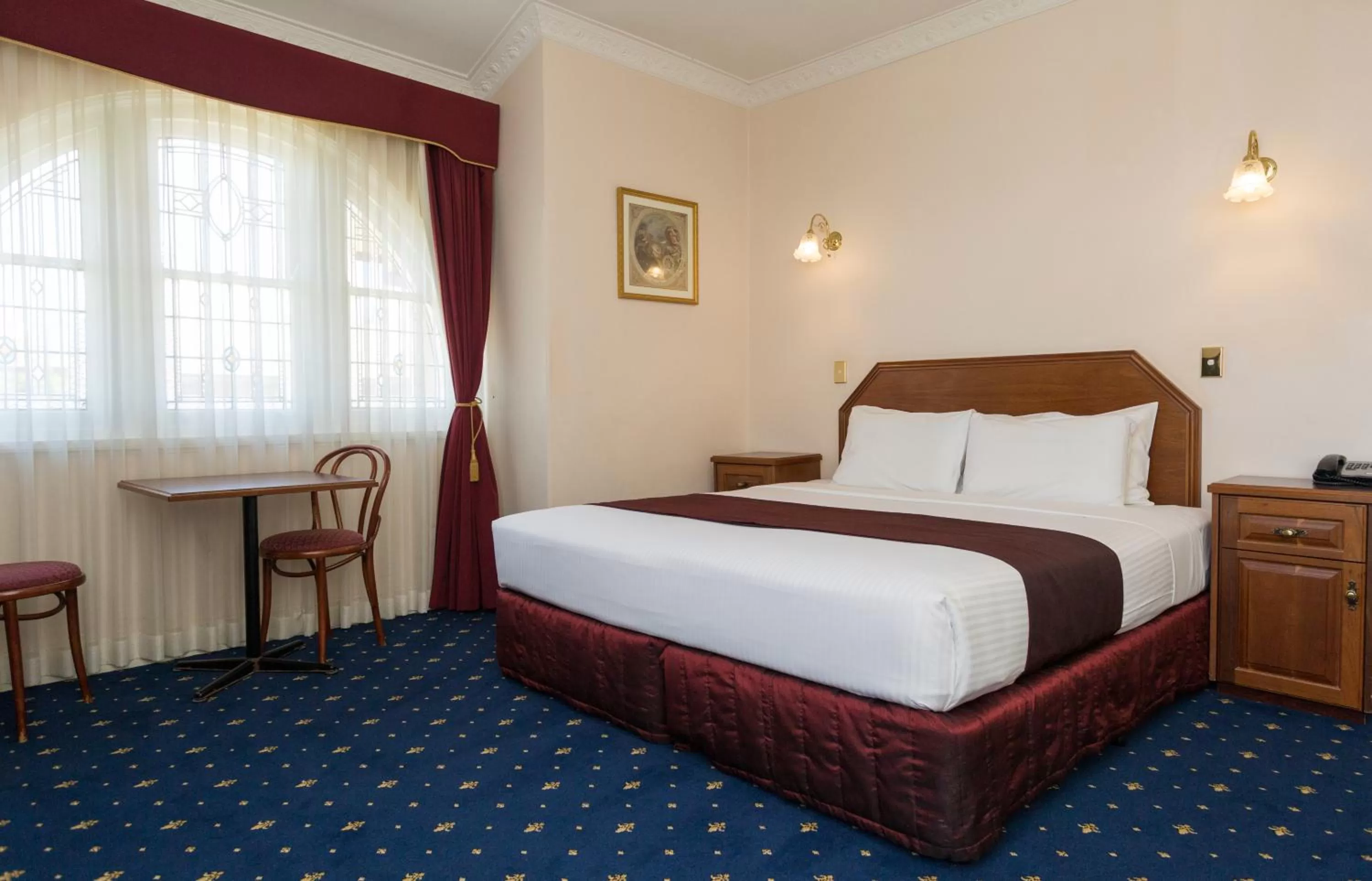 Standard King Room in Palais Royale