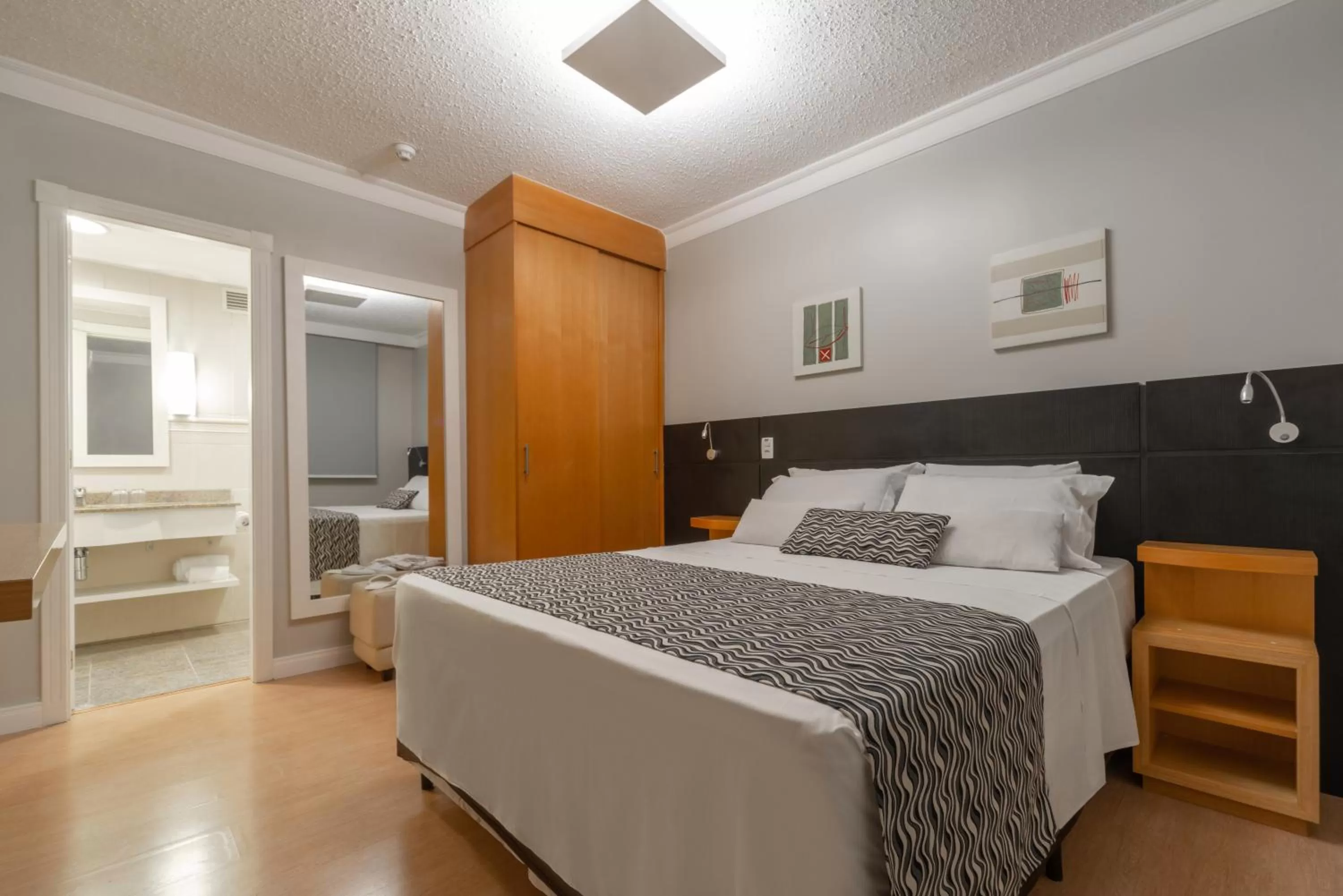 Bedroom, Bed in Manhattan Porto Alegre by Mercure - 5 minutos do Hospital Moinhos de Vento