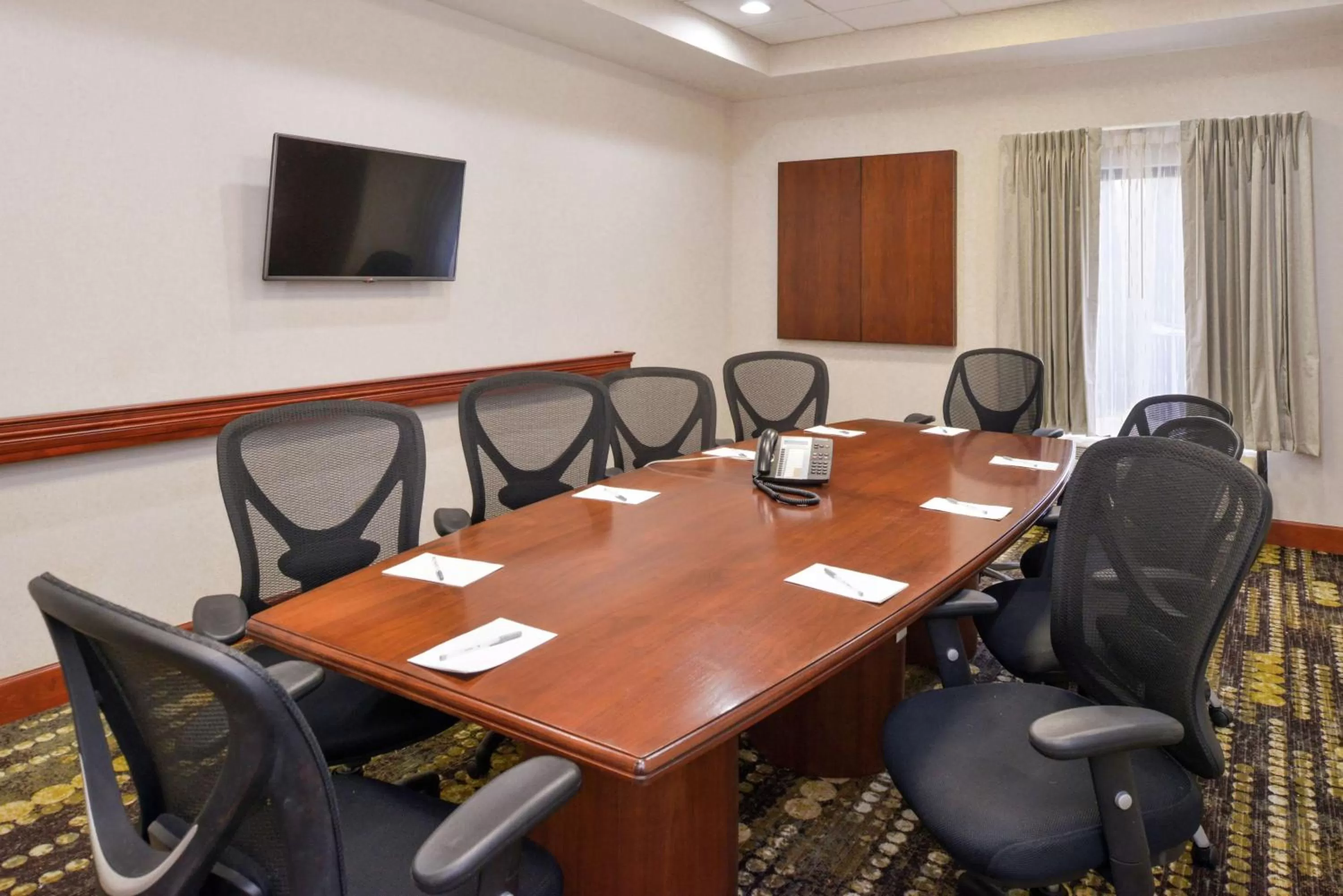 Meeting/conference room in Hampton Inn & Suites Wilmington