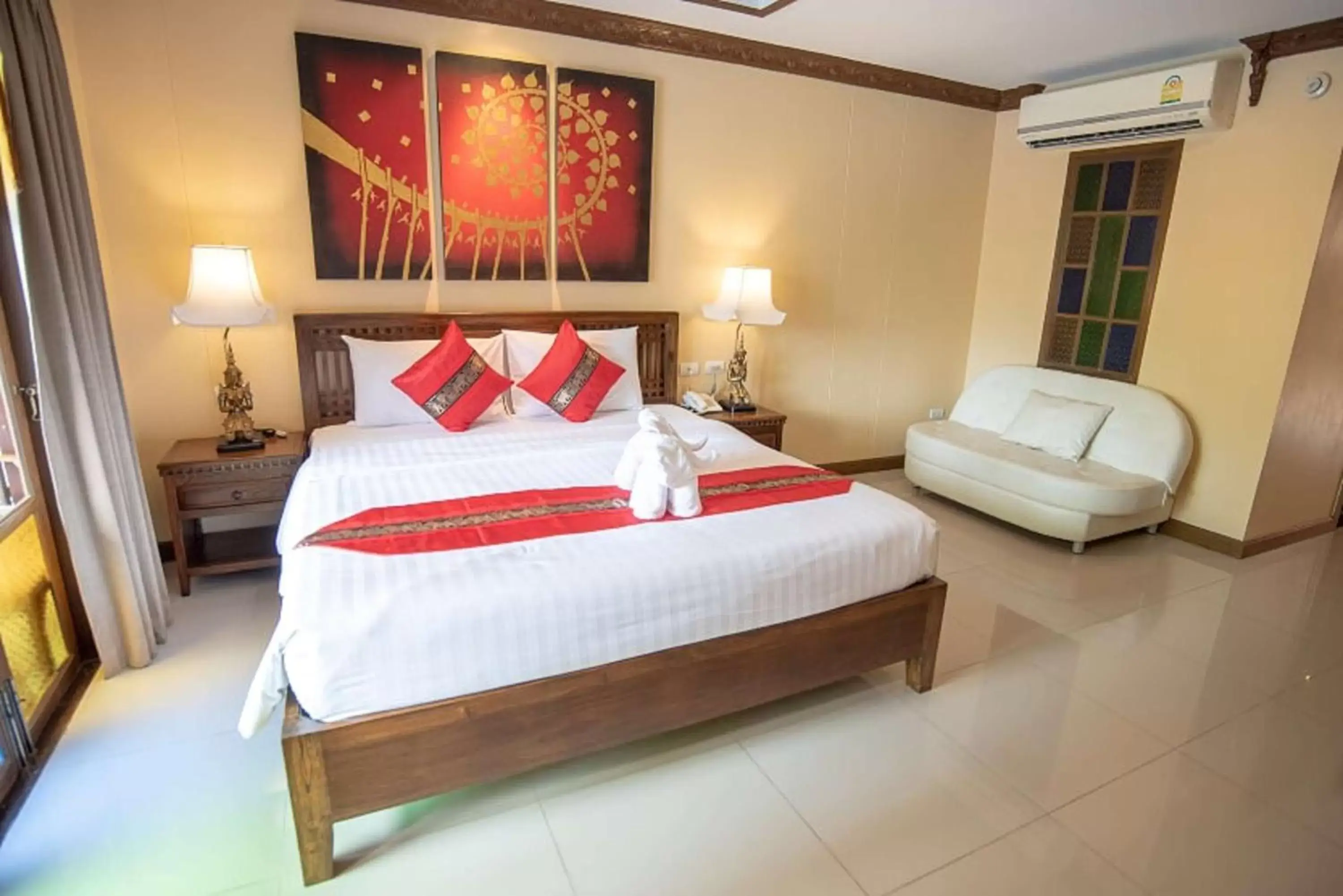 Deluxe King Room in The LD Pattaya Hotel Deluxe King Room in The LD Pattaya Hotel