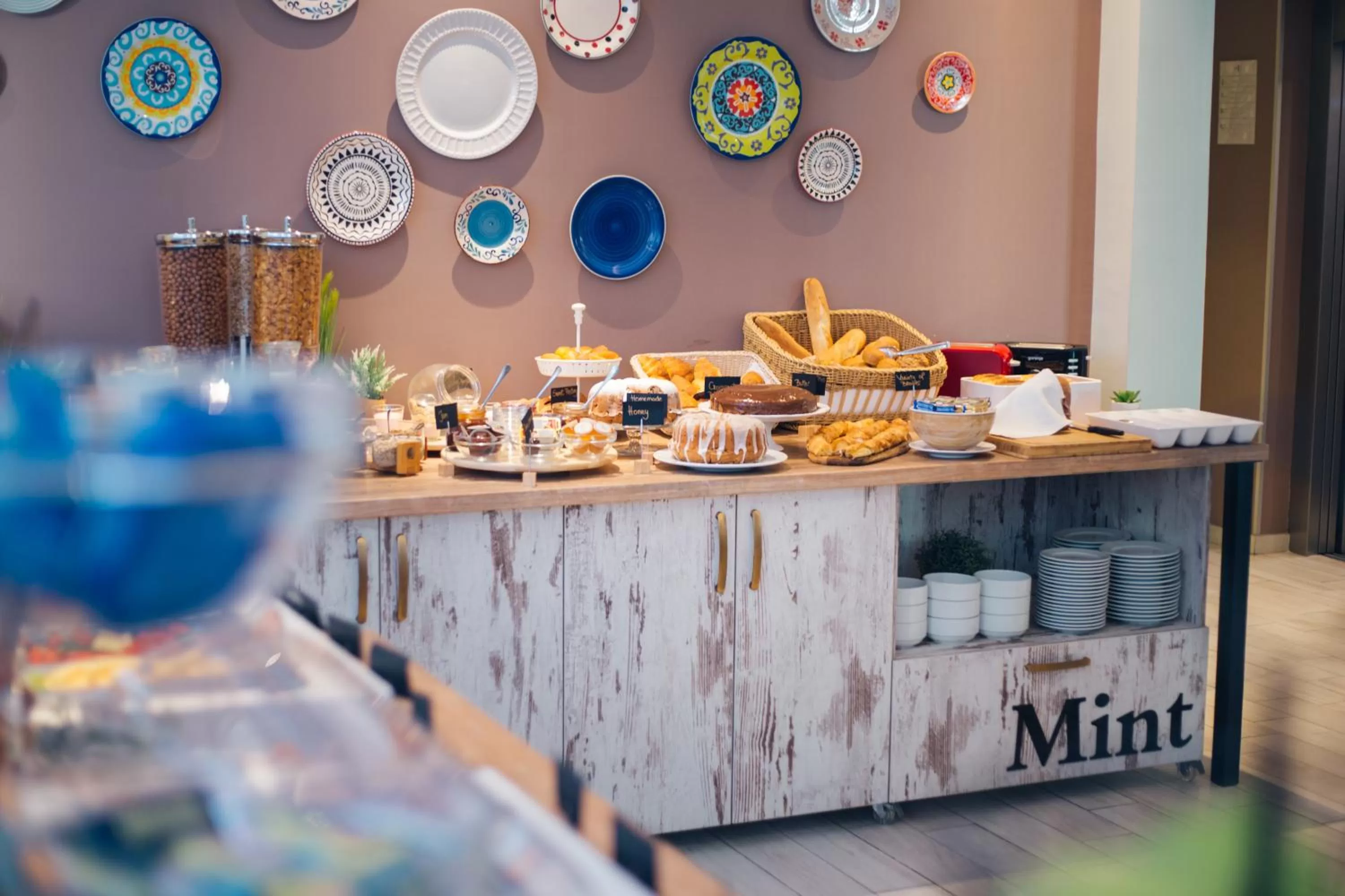 Food and drinks in Garni Hotel Mint