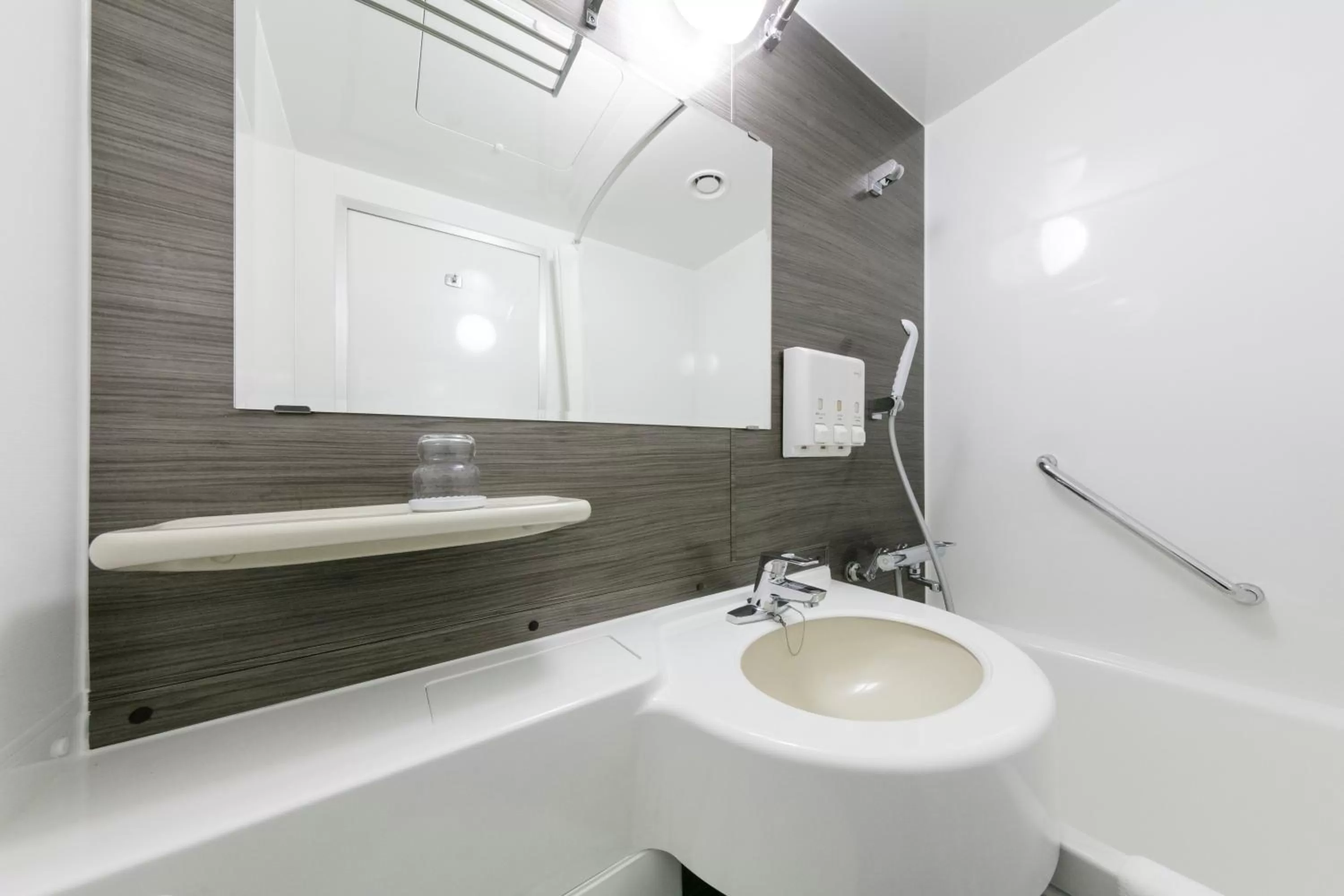 Photo of the whole room in Okayama Washington Hotel Plaza