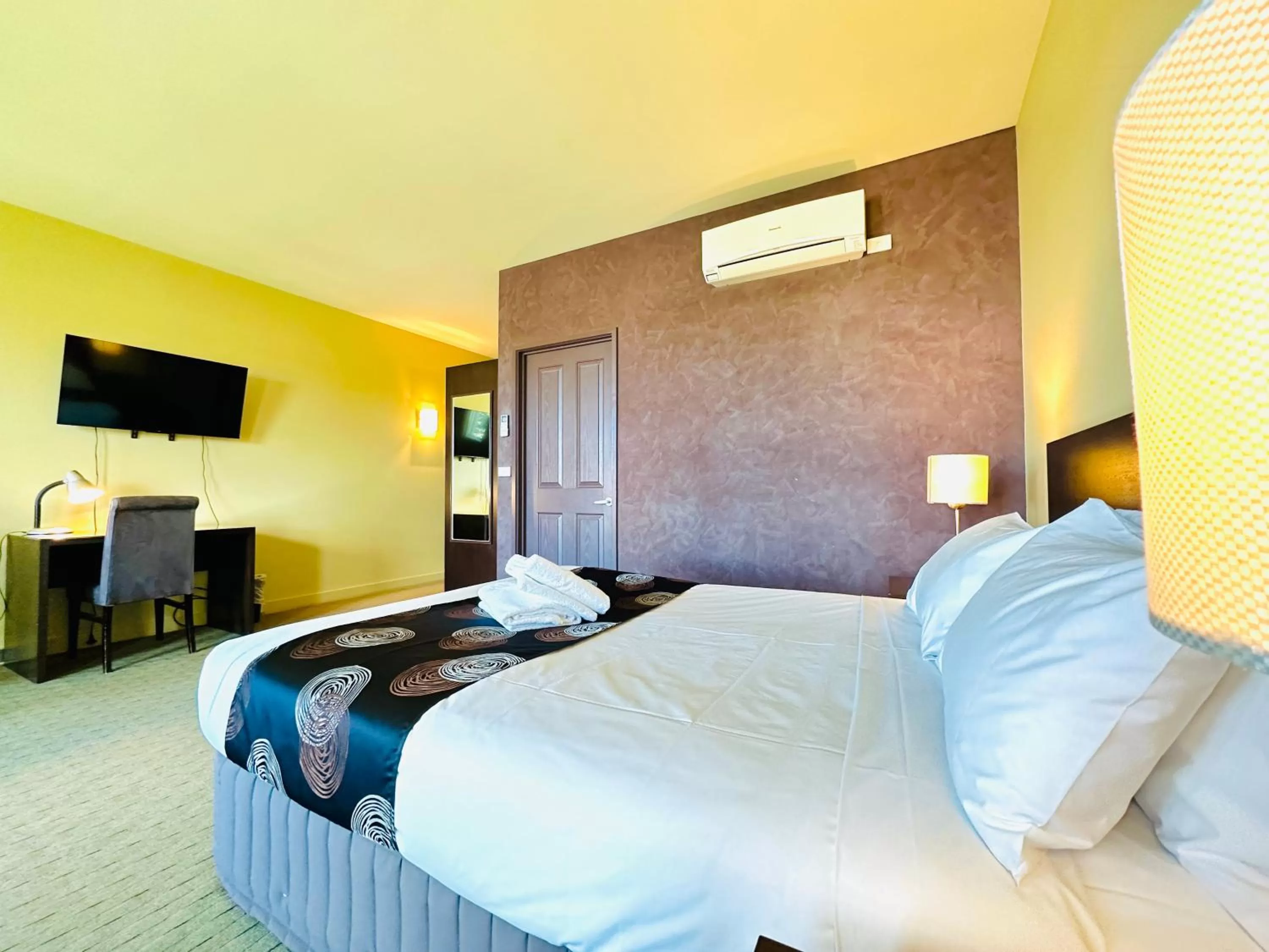 Bed in City Views Ballarart