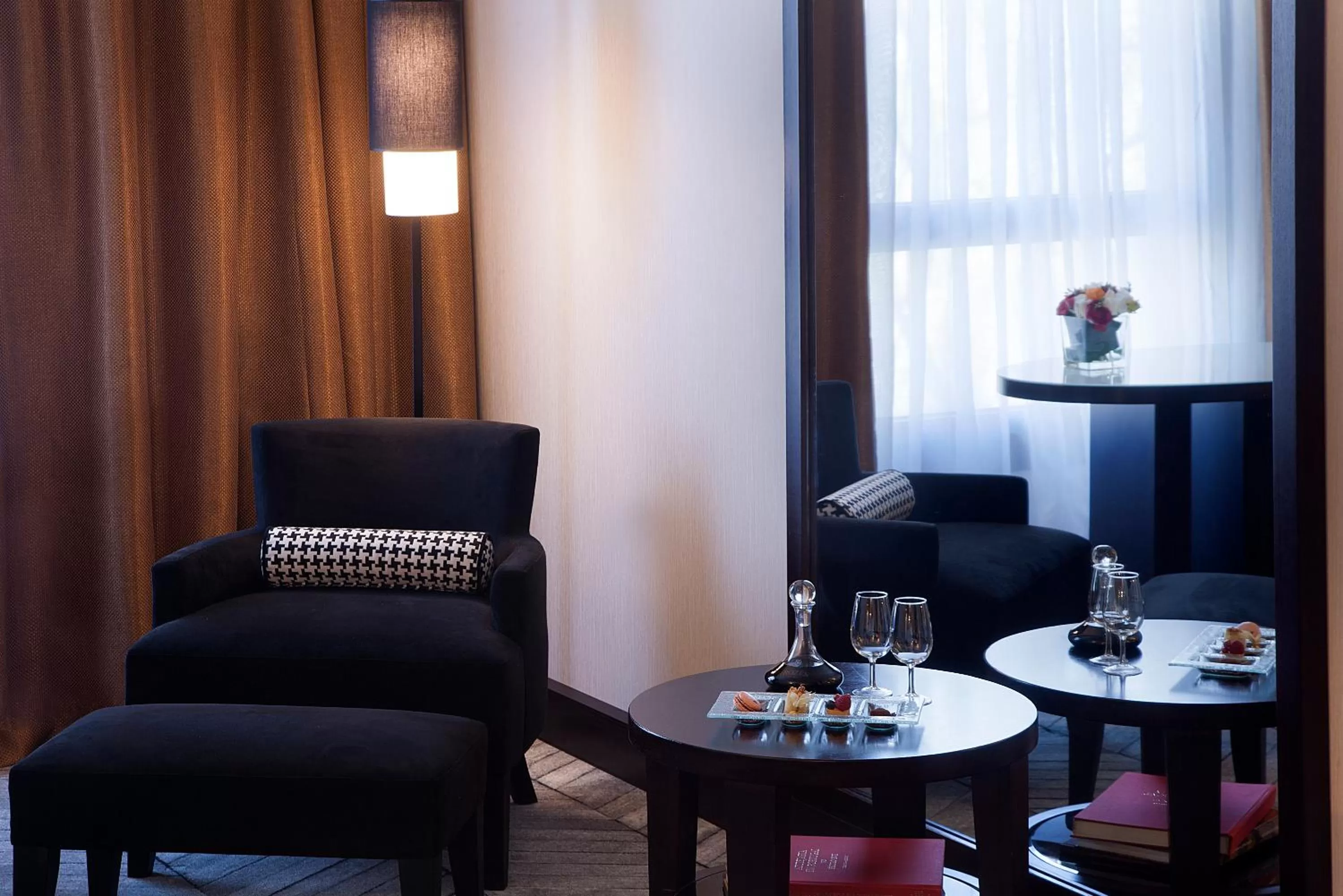 Bedroom in Sofitel Lisbon Liberdade