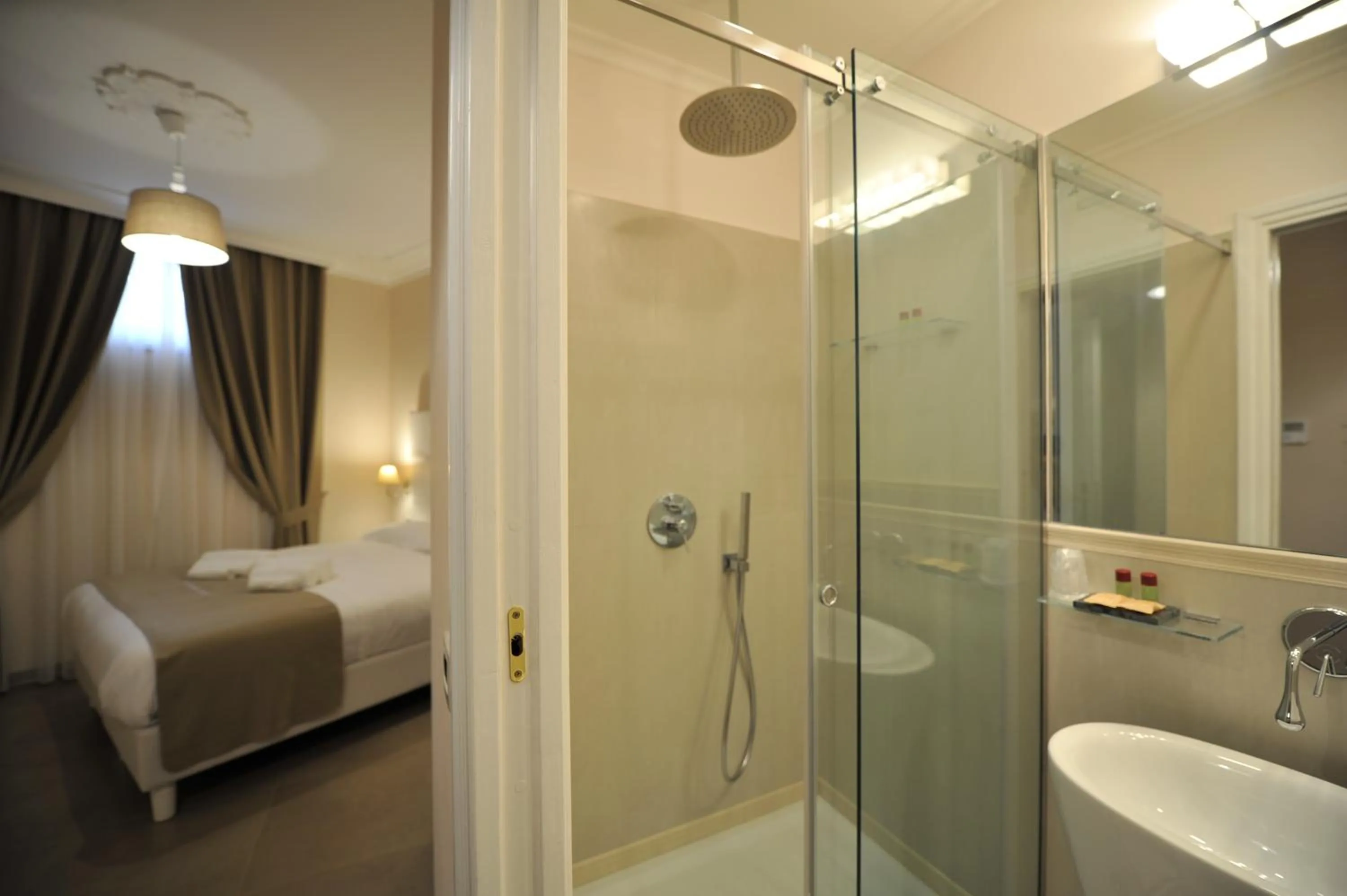 Photo of the whole room, Bed in Villa Zaccardi