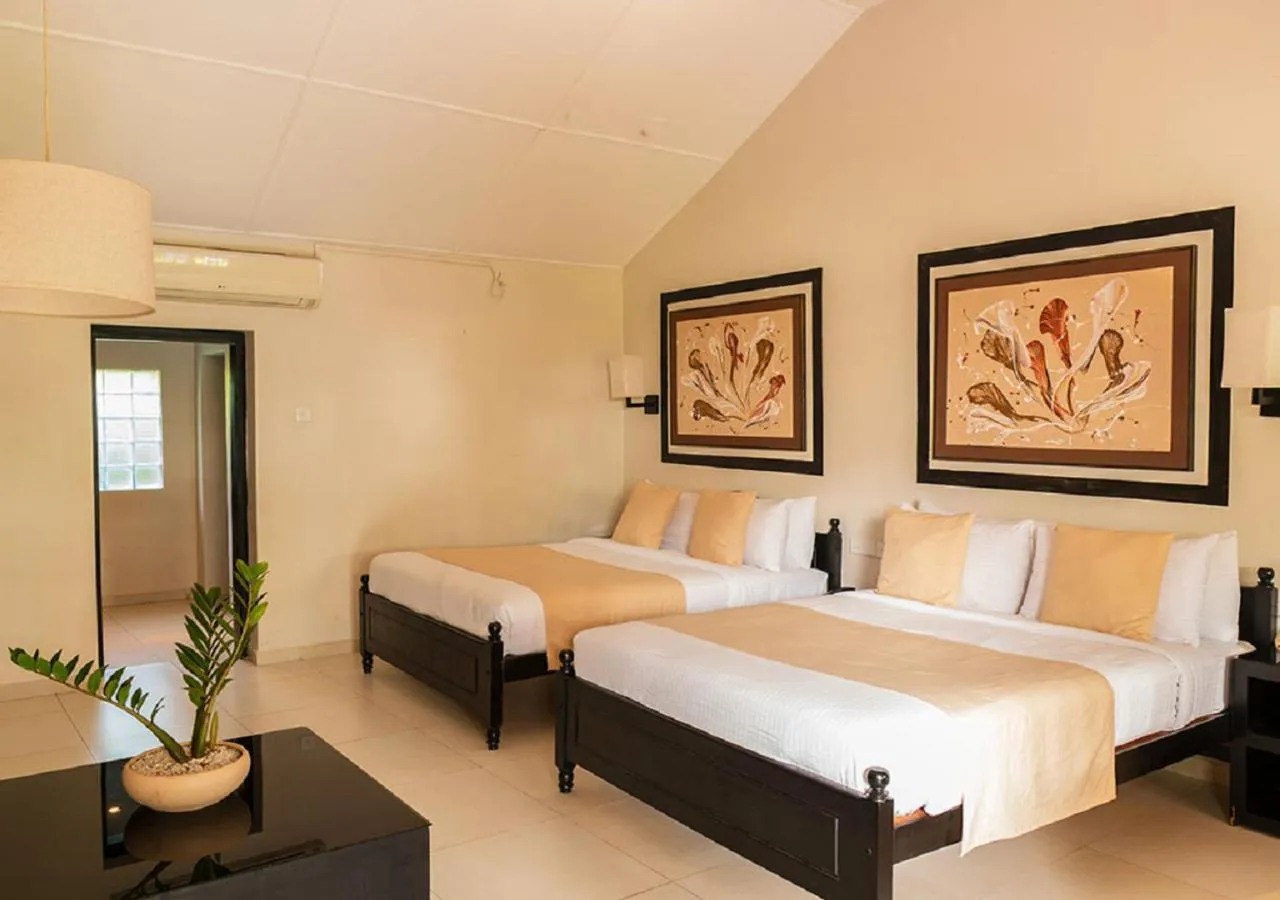 Staff, Bed in EKHO Weligama