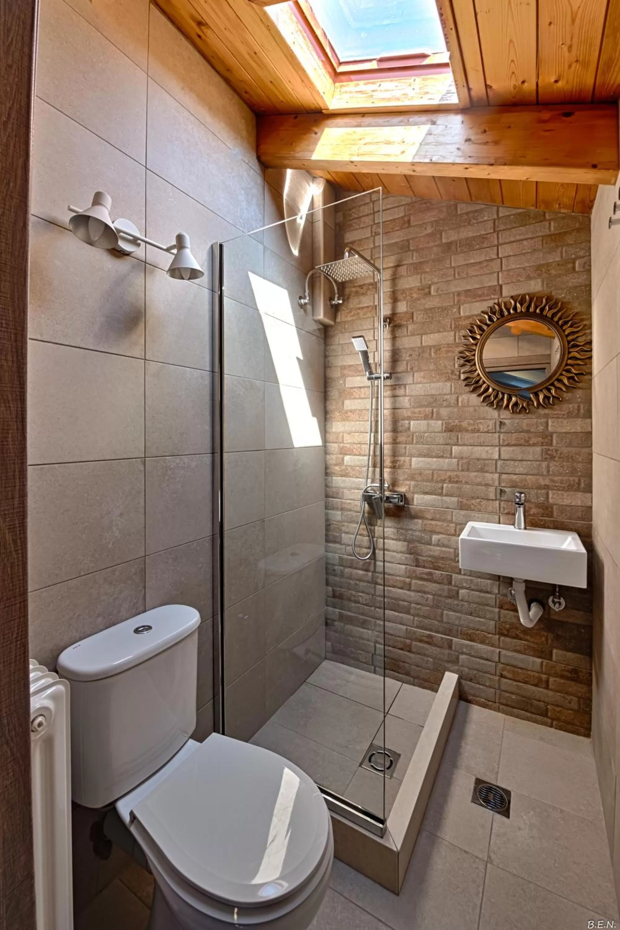 Shower in Alexia's Apartments