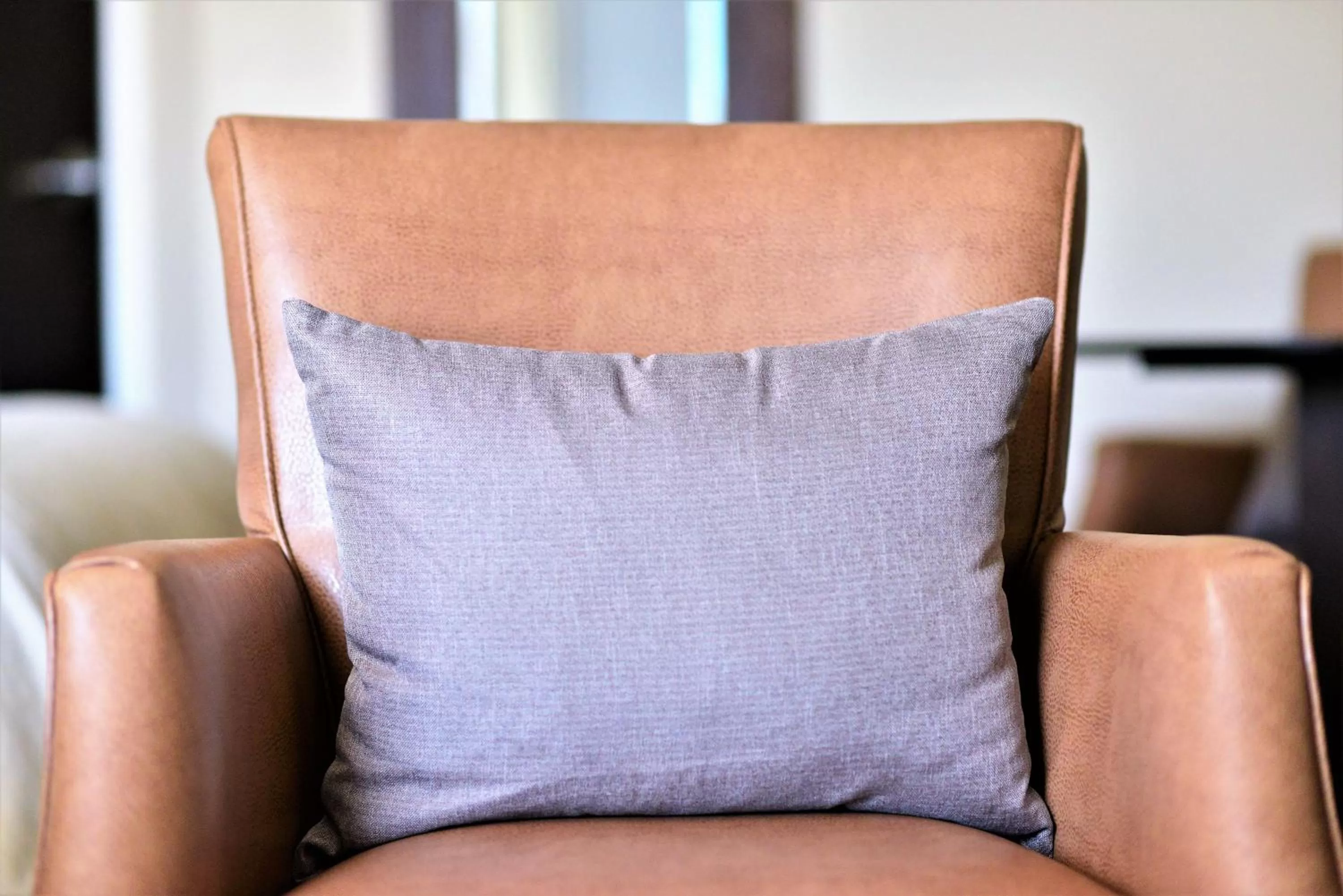 Bedroom, Seating Area in Motel L'Abri