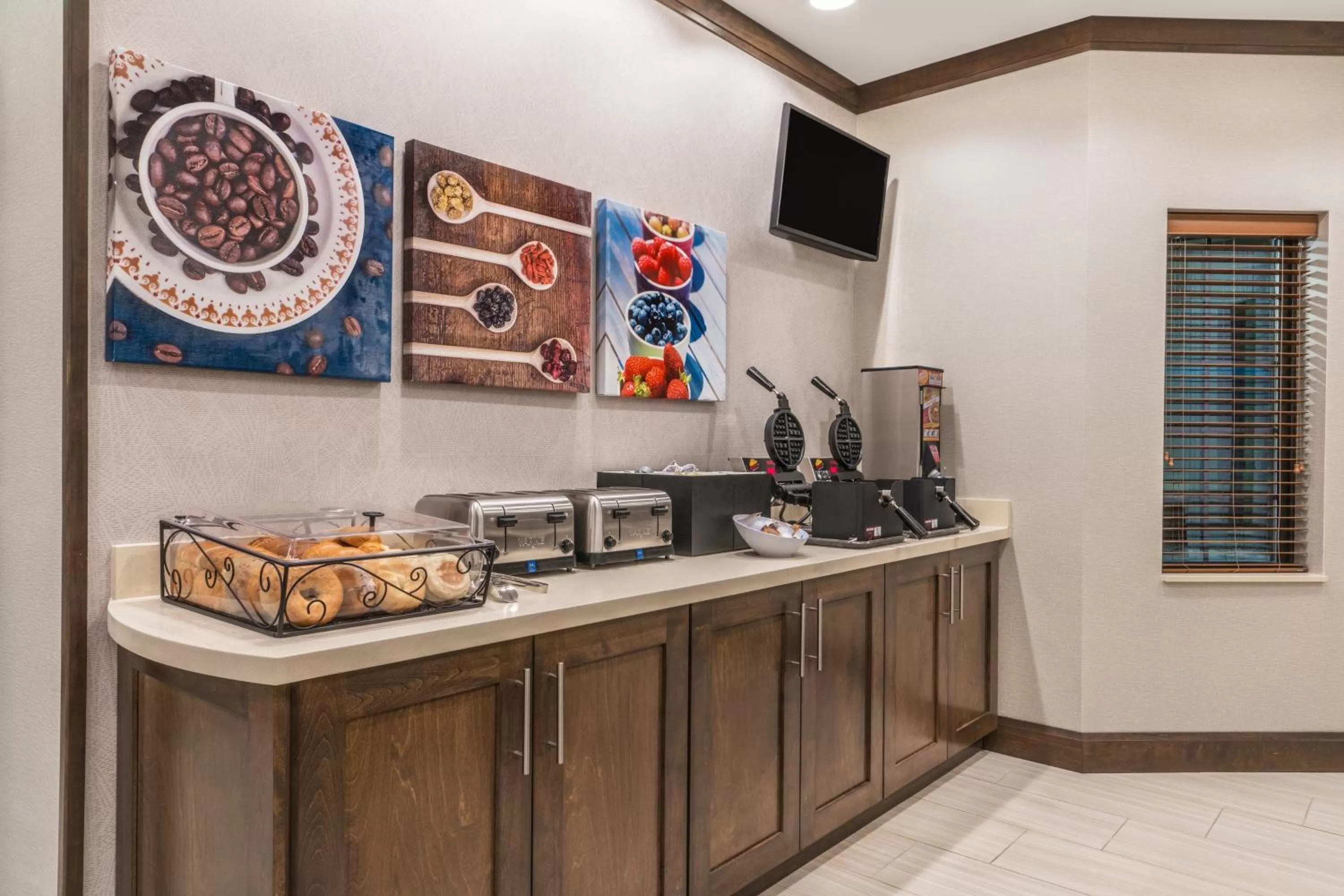 Breakfast in Staybridge Suites Anchorage by IHG