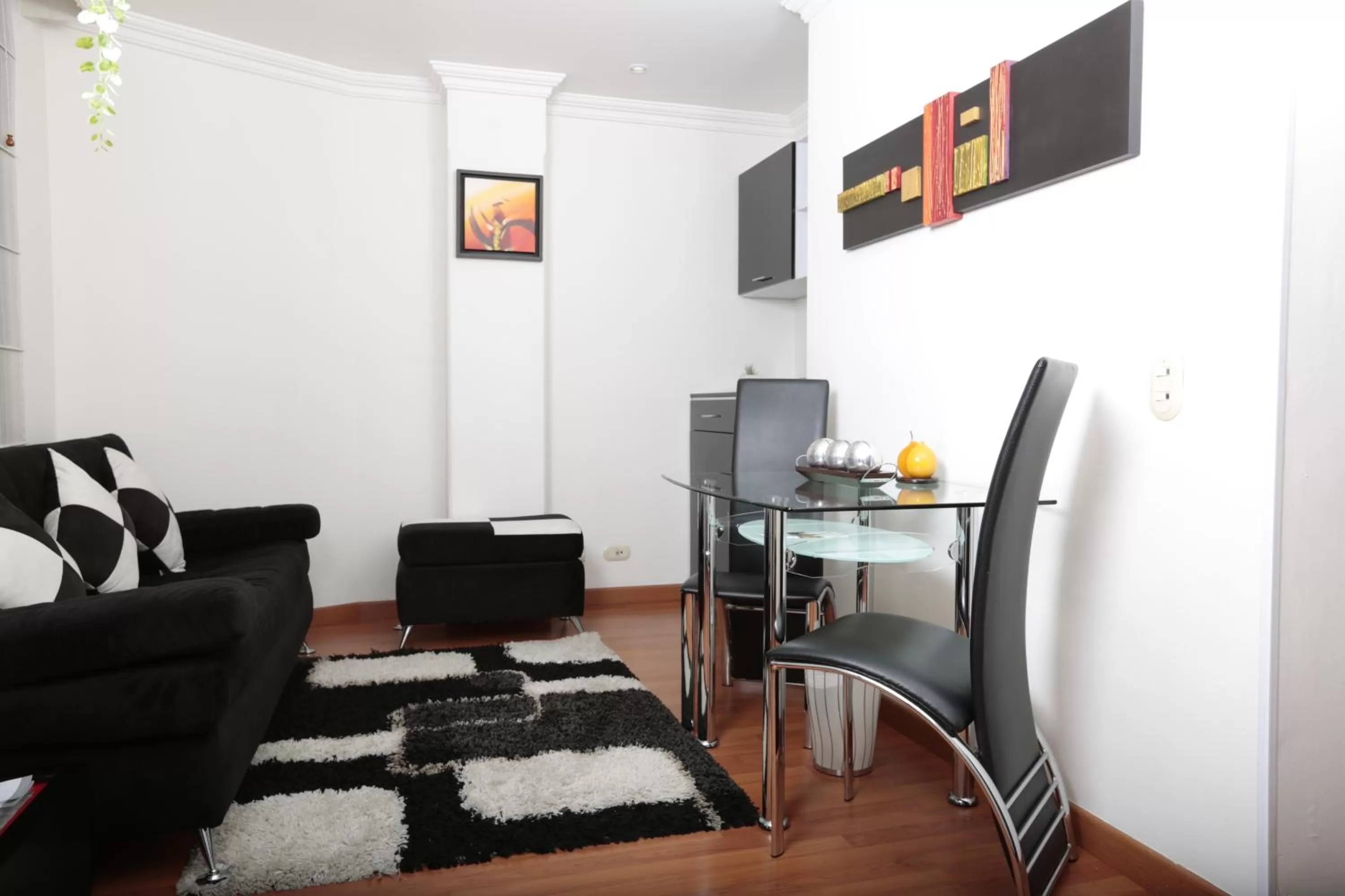 Living room in Hotel Suites 108