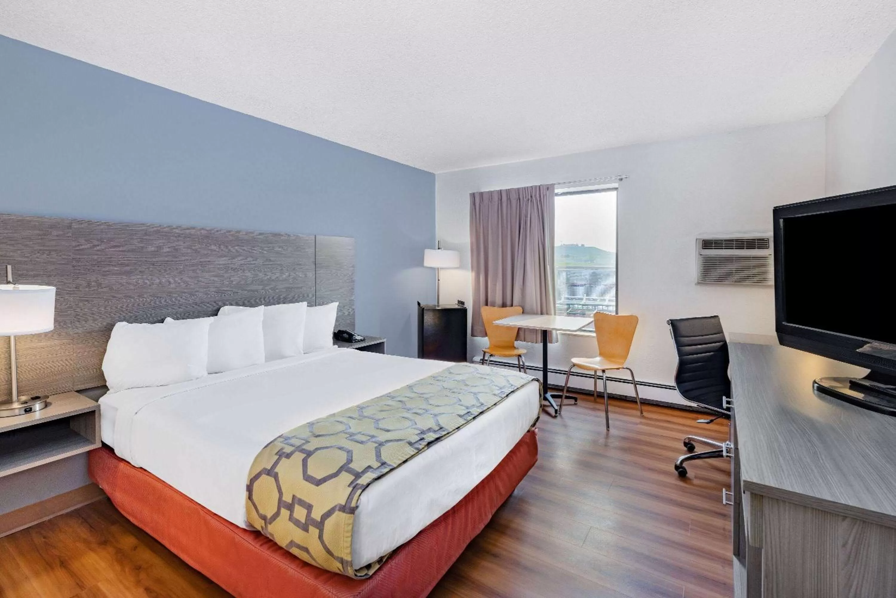 Bed in Baymont by Wyndham Gillette