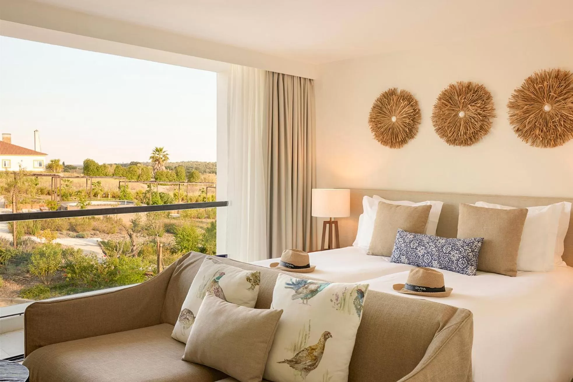 Bedroom, Bed in Octant Evora