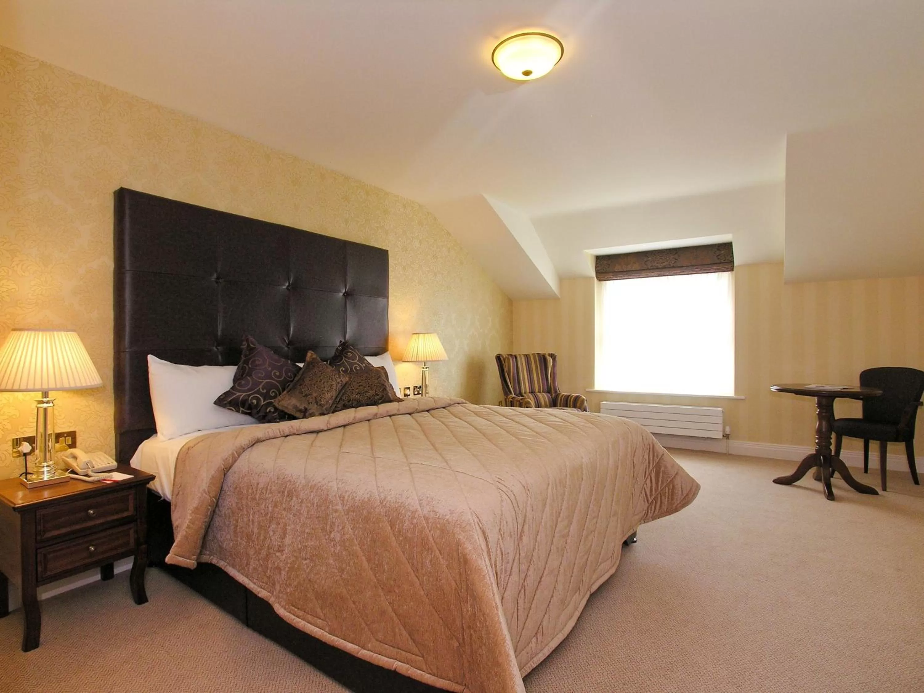 Bed in The Ardilaun Hotel