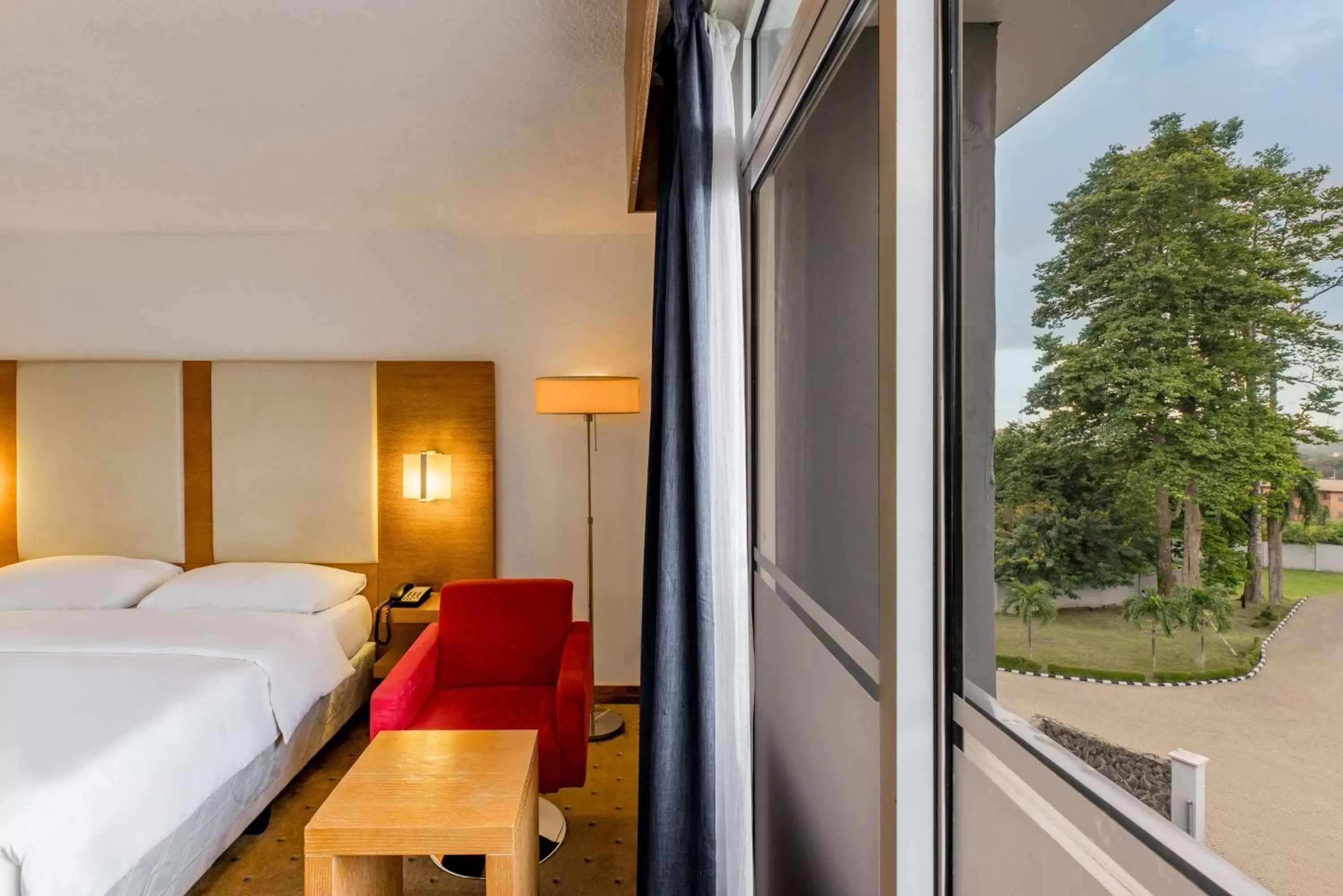 Photo of the whole room, Bed in Park Inn by Radisson Abeokuta