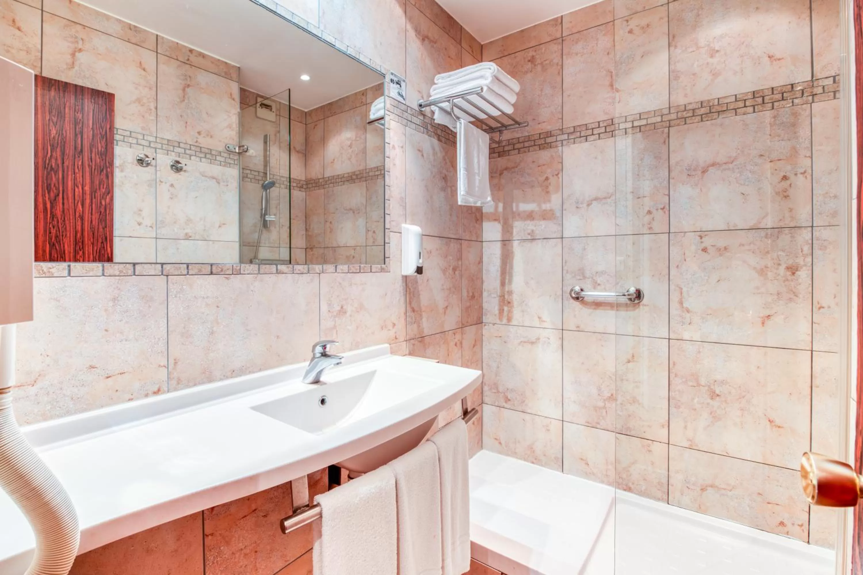 Logis NIMOTEL Hôtel Cosy