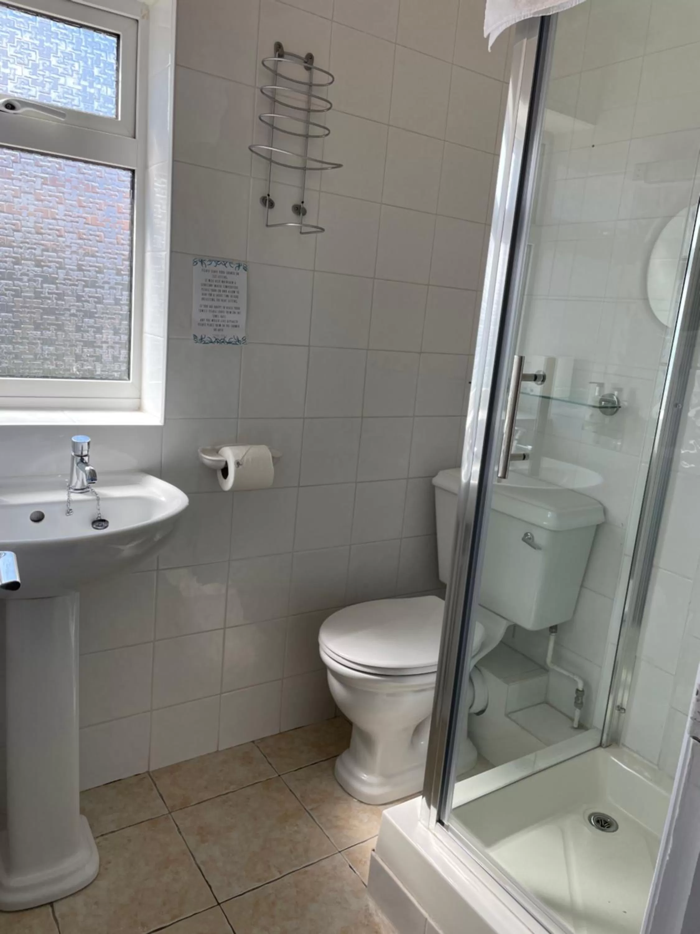 Bathroom in Hayward's at the Grasmere