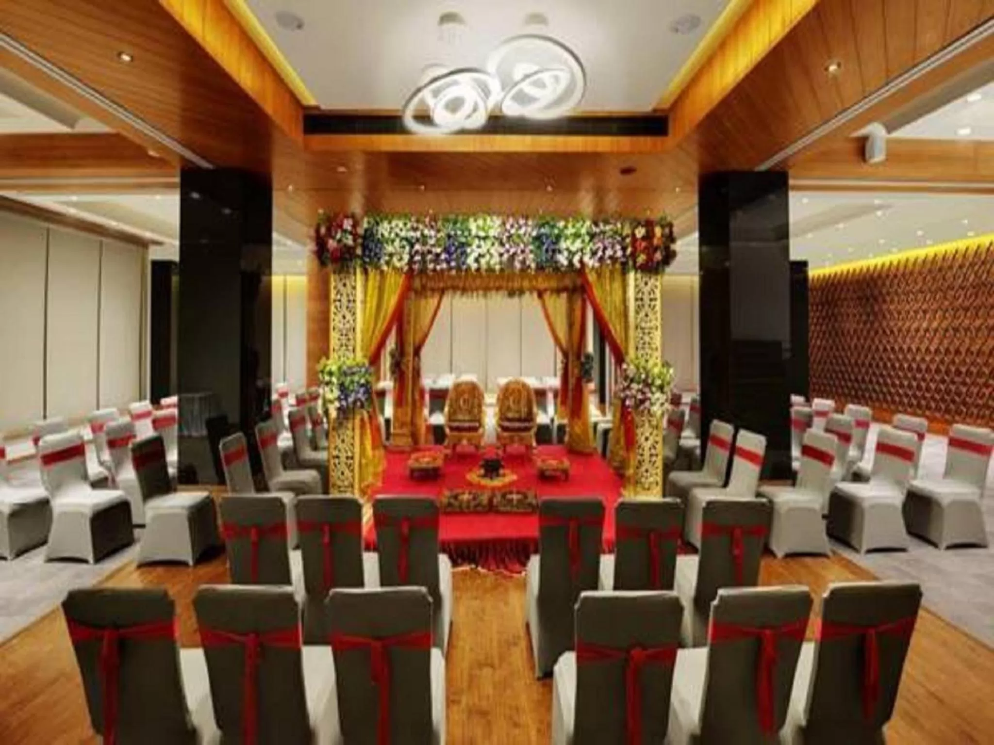 Banquet/Function facilities in Hotel Suba Elite Vadodara