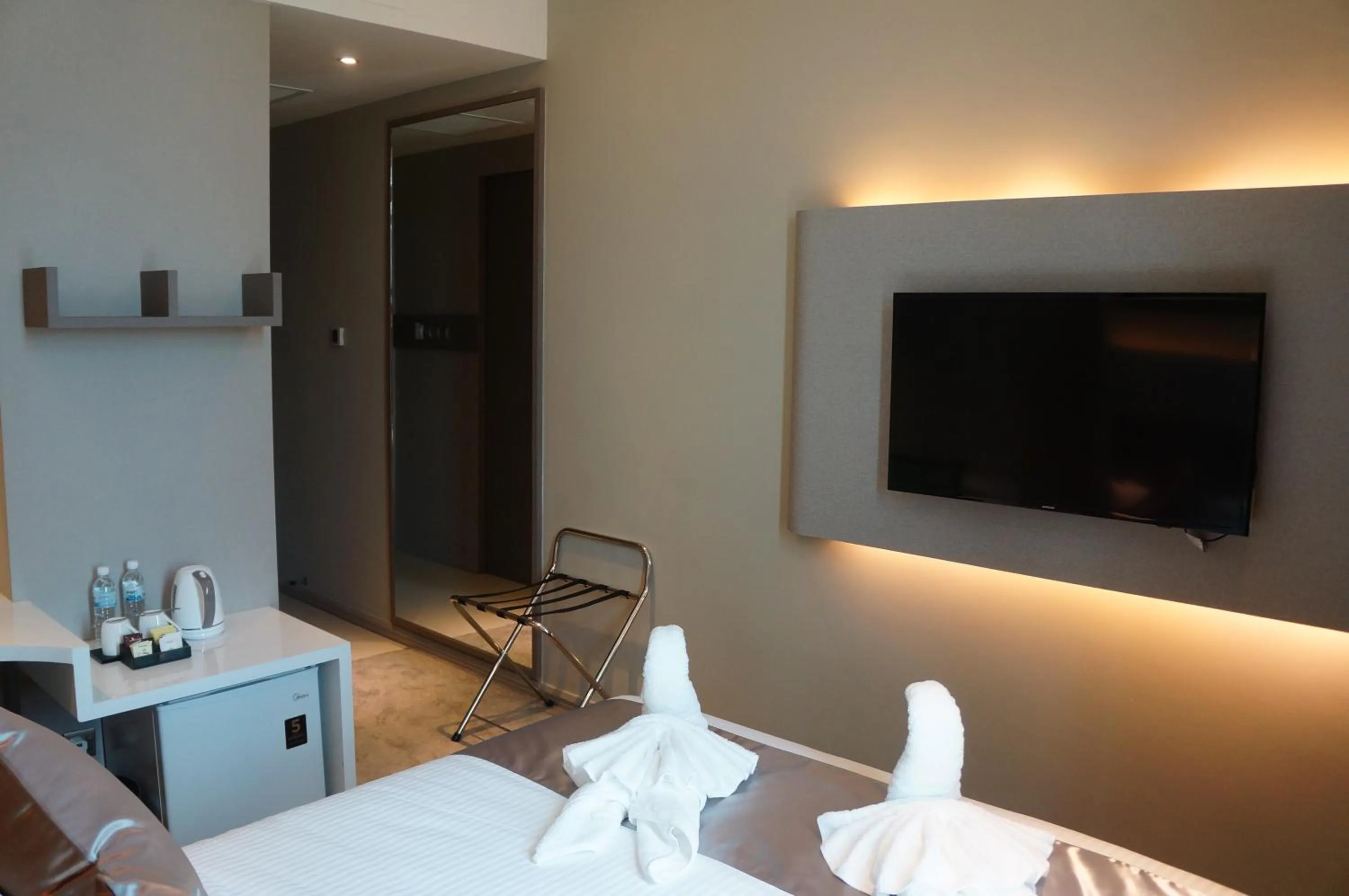 Bedroom, Bed in Greens Hotel & Suites