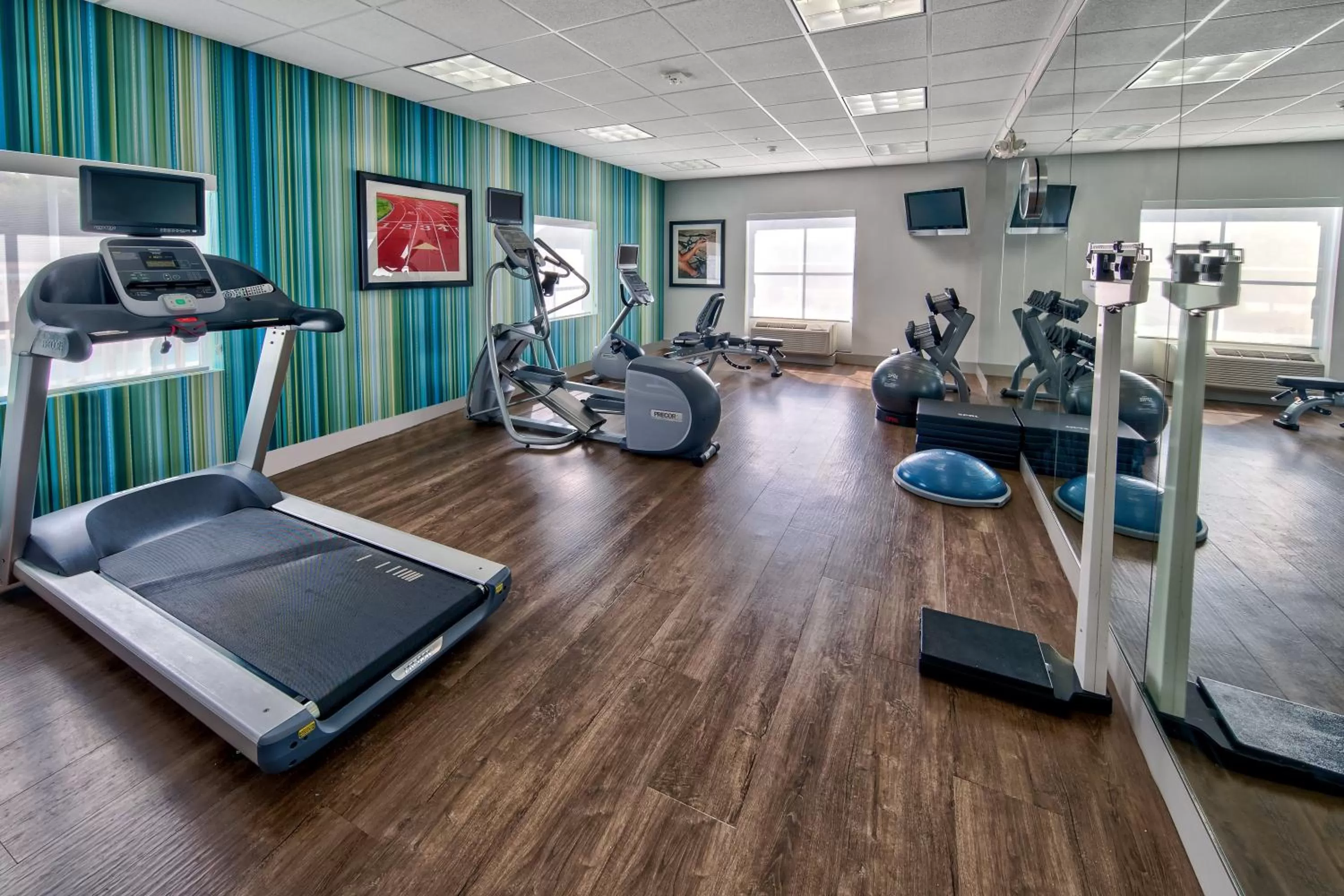 Fitness centre/facilities in Holiday Inn Express & Suites Cookeville by IHG