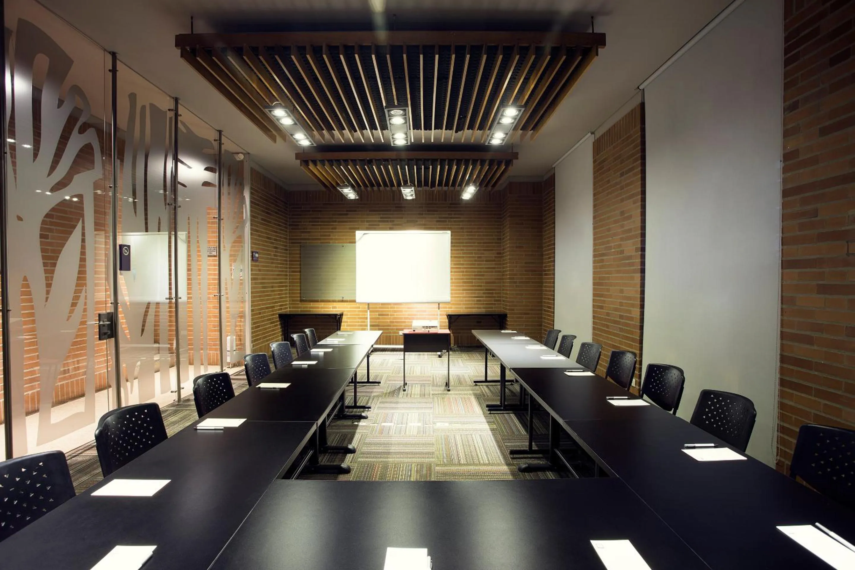 Meeting/conference room in Mercure Bogota BH Zona Financiera