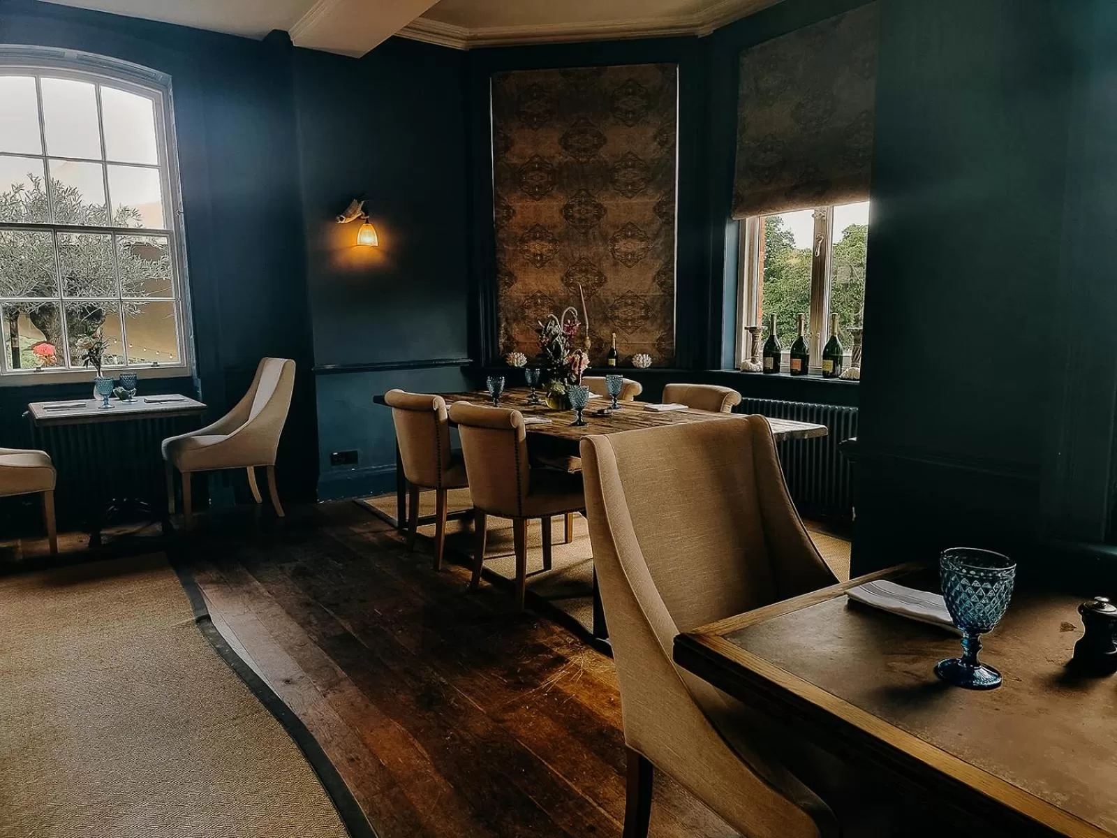 Restaurant/places to eat in Verzon House