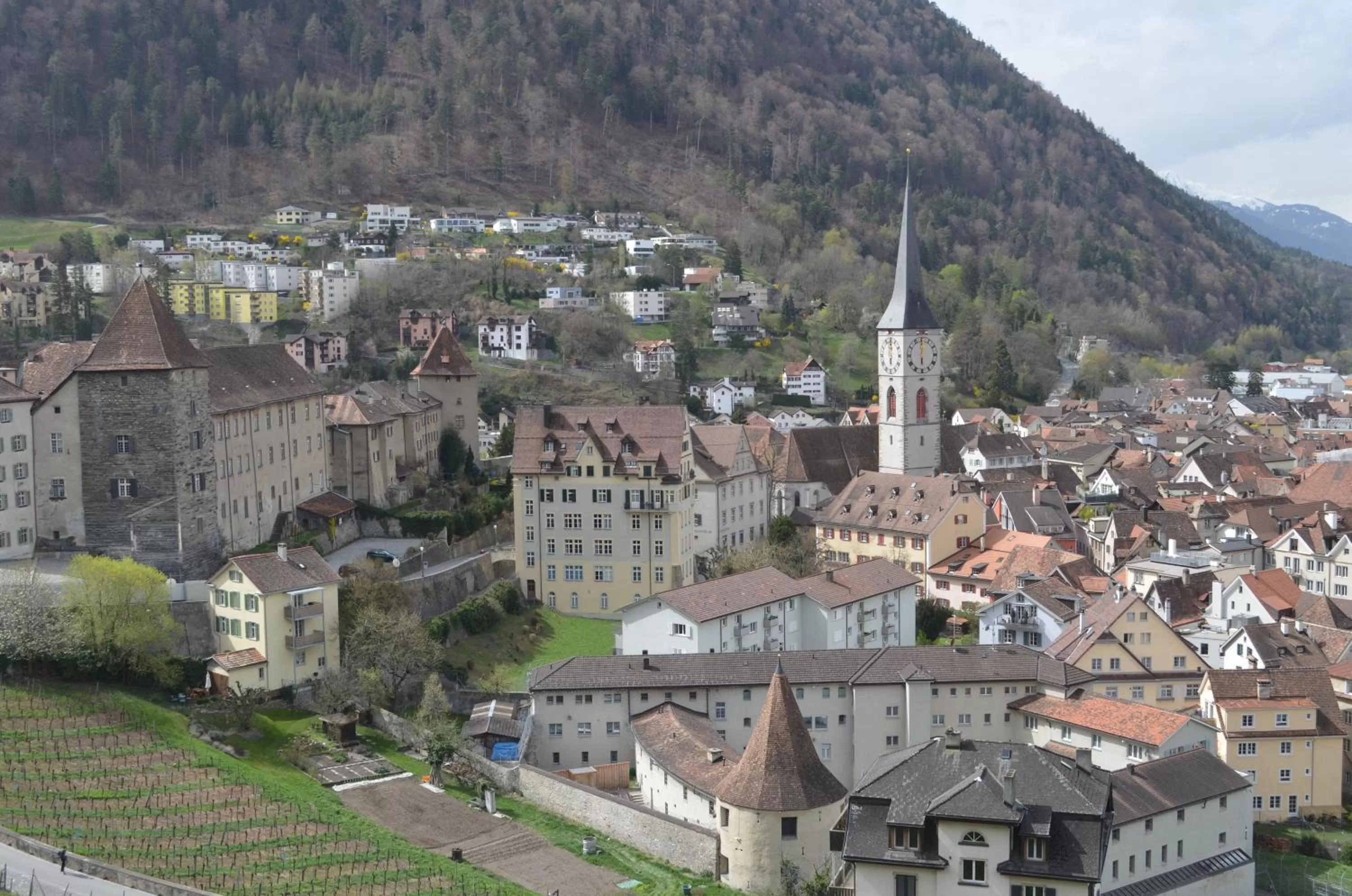 Neighbourhood in Central Hotel Post