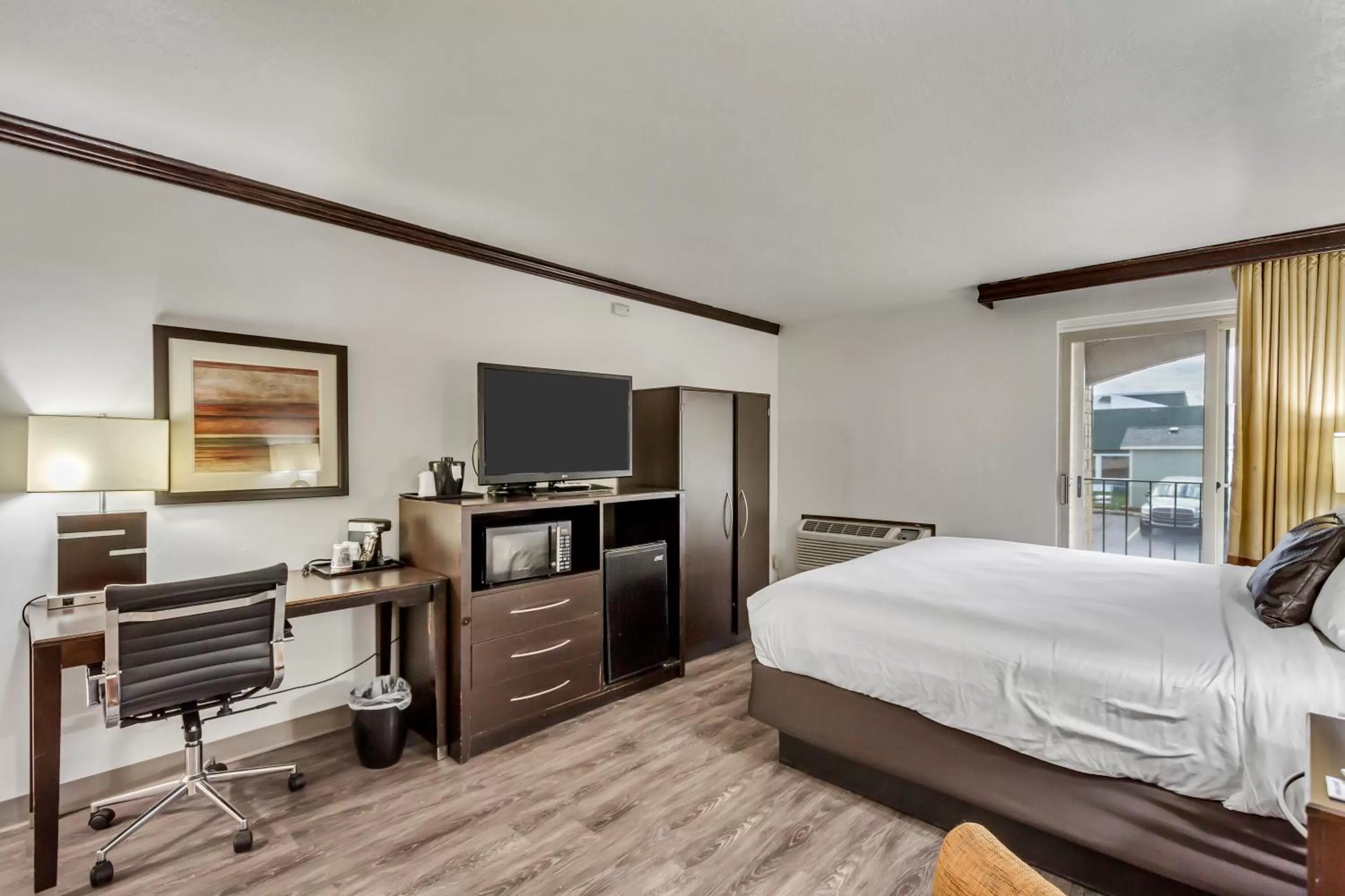 Bed in Park Inn by Radisson, Salt Lake City-Midvale