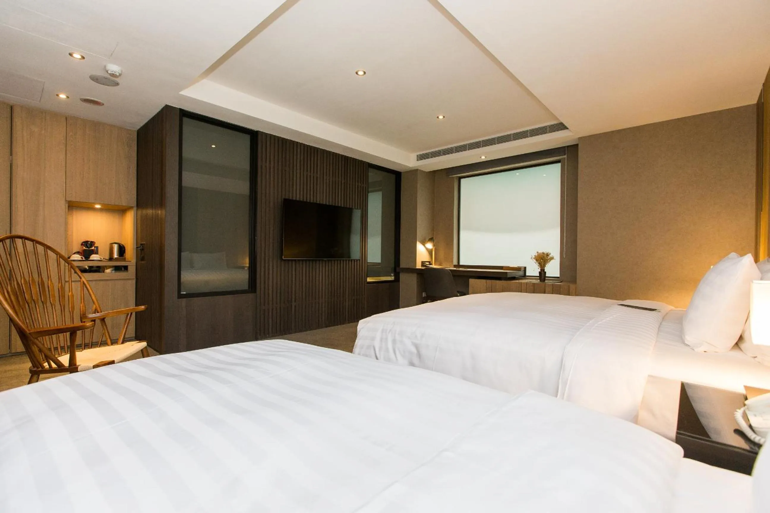 Bathroom, Bed in Hotel East Taipei