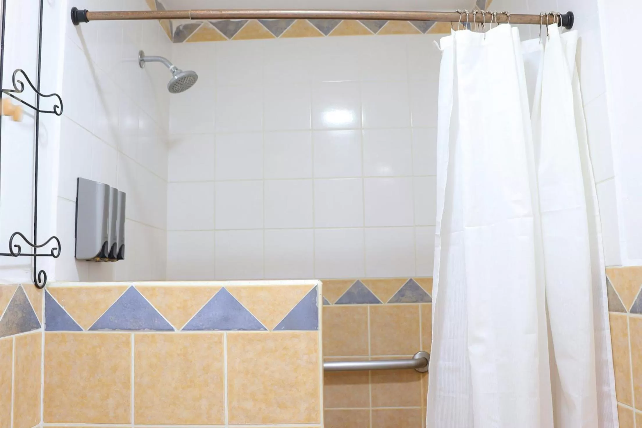 Bathroom in Hotel Victoriano