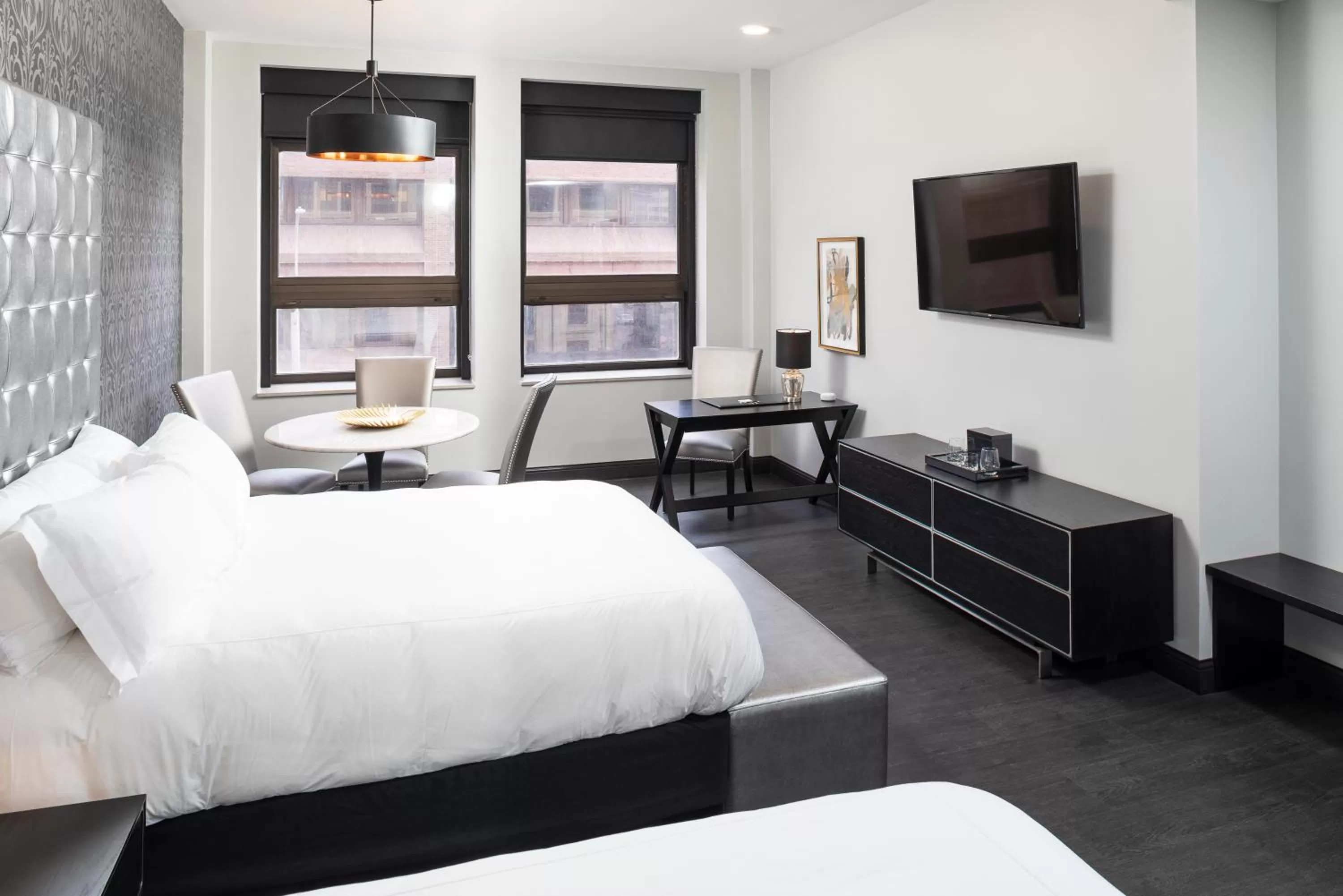 Photo of the whole room, Bed in Hotel On Phillips