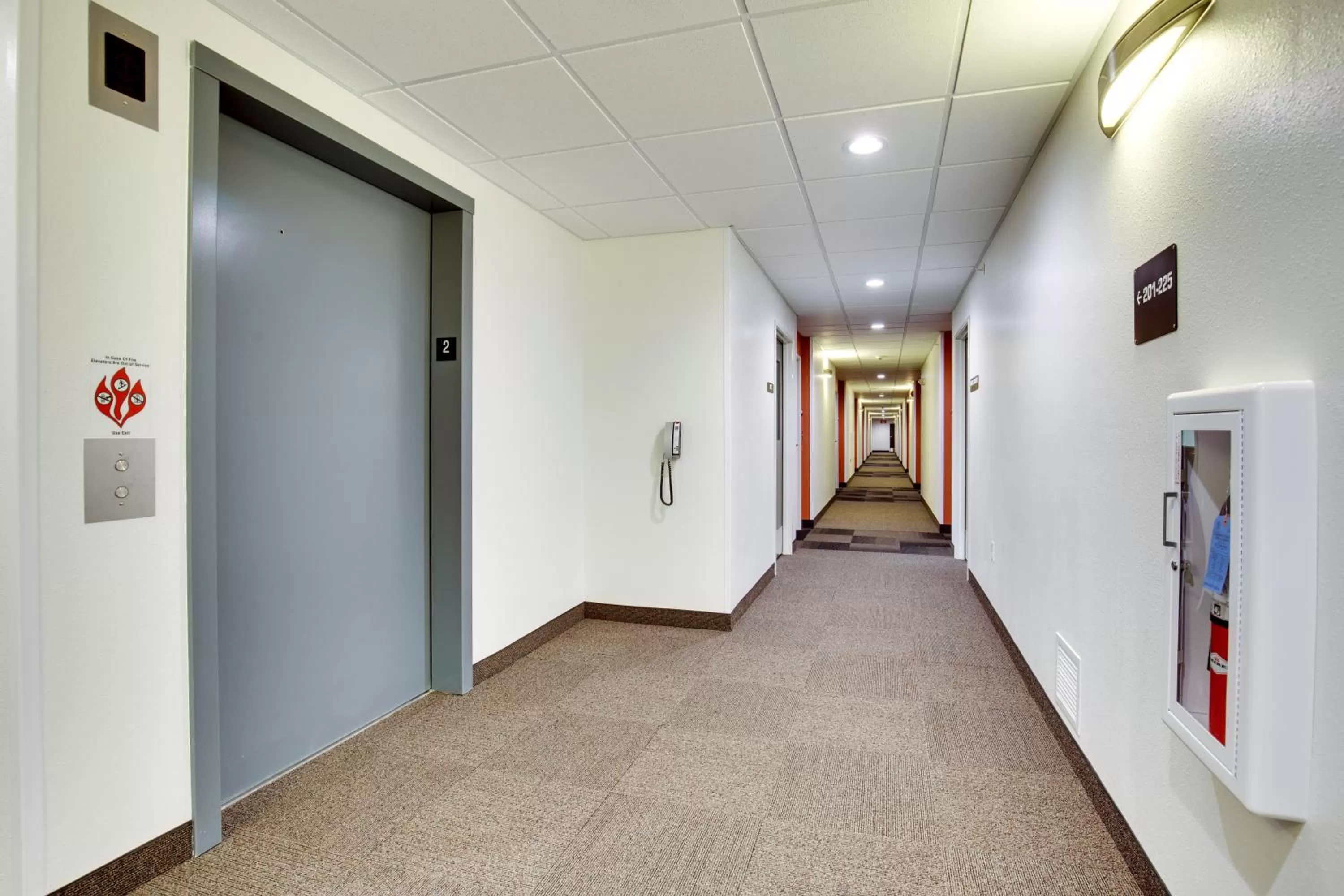 Lobby or reception in Motel 6 Poplar Bluff, MO