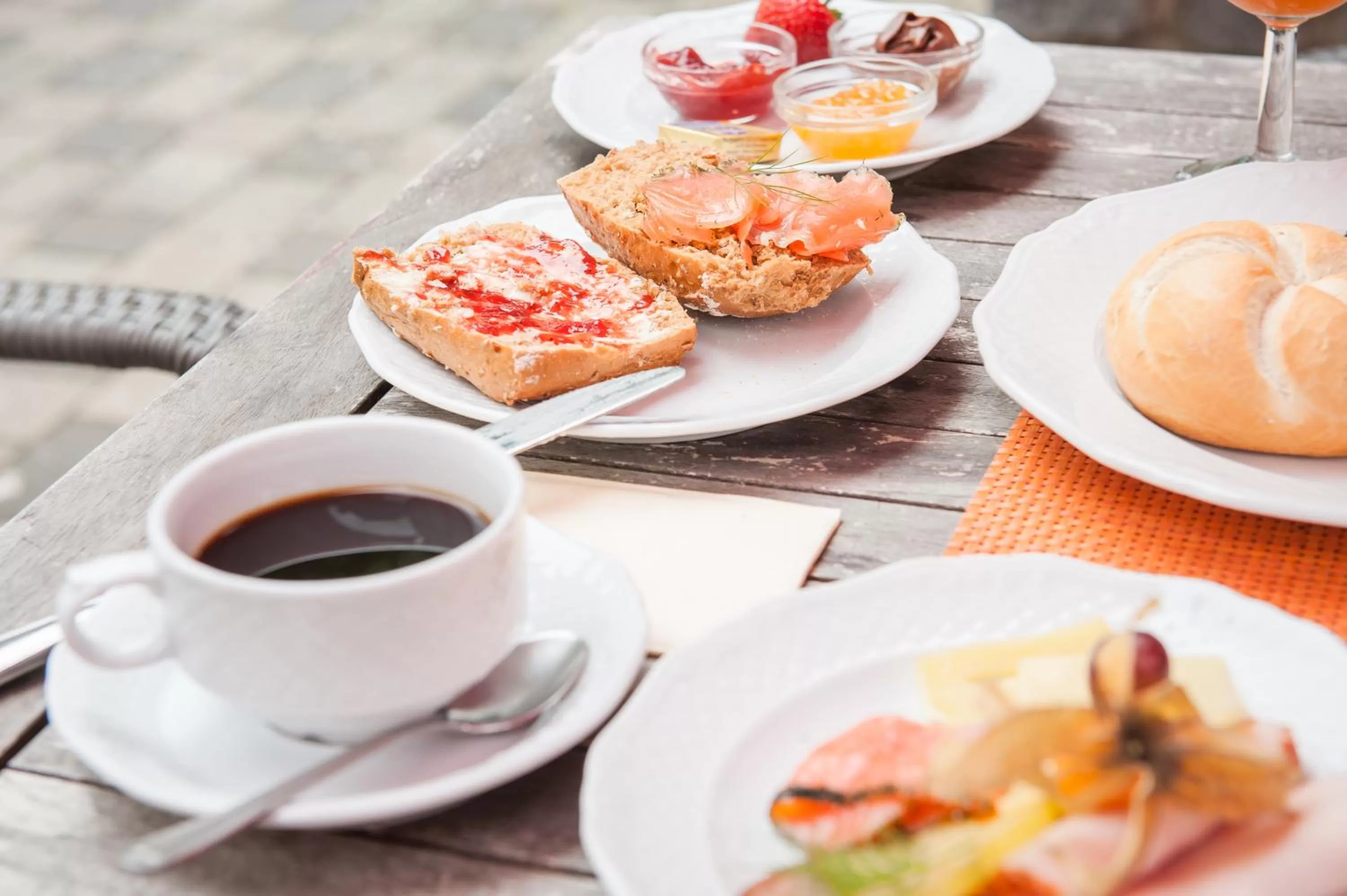 Buffet breakfast in Hotel Quellenhof