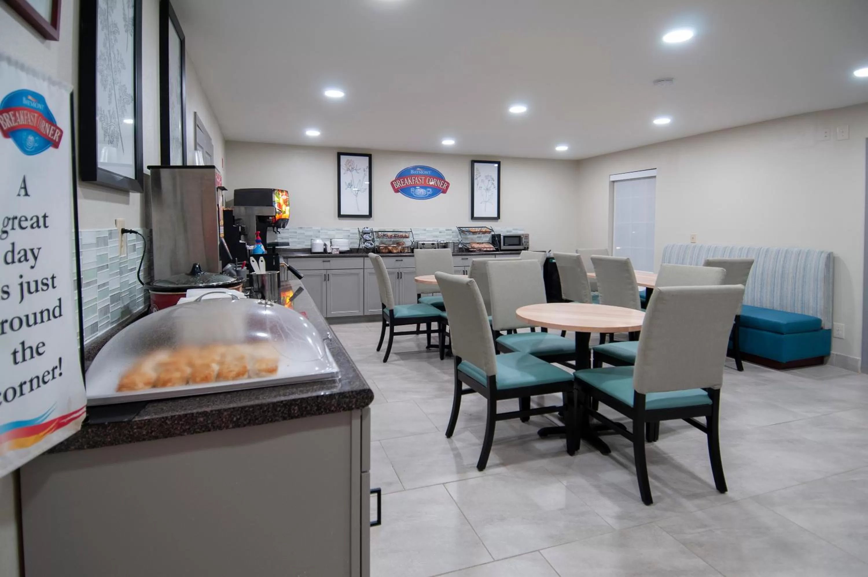 Food and drinks in Baymont by Wyndham Tuscaloosa