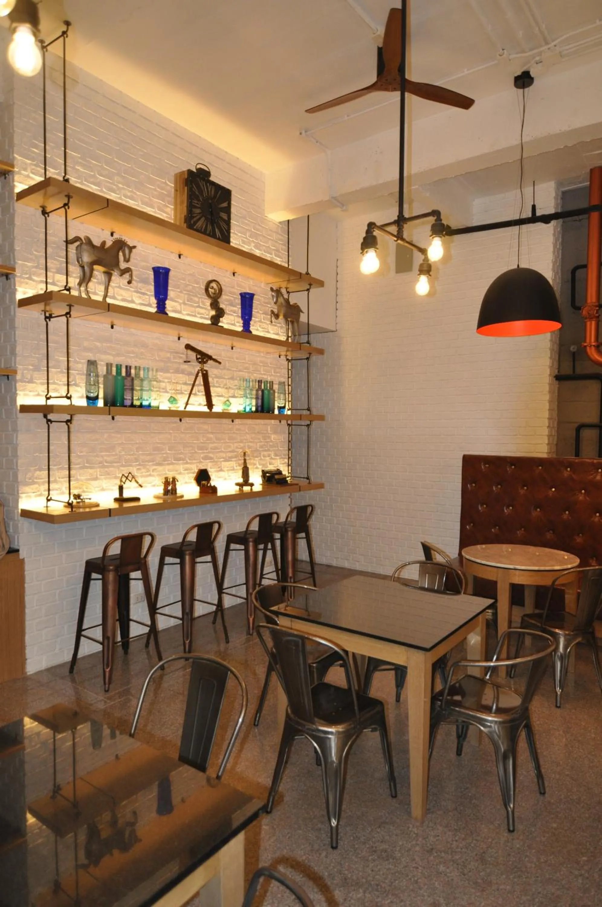 Lobby or reception in Forty Winks Phuket Hotel