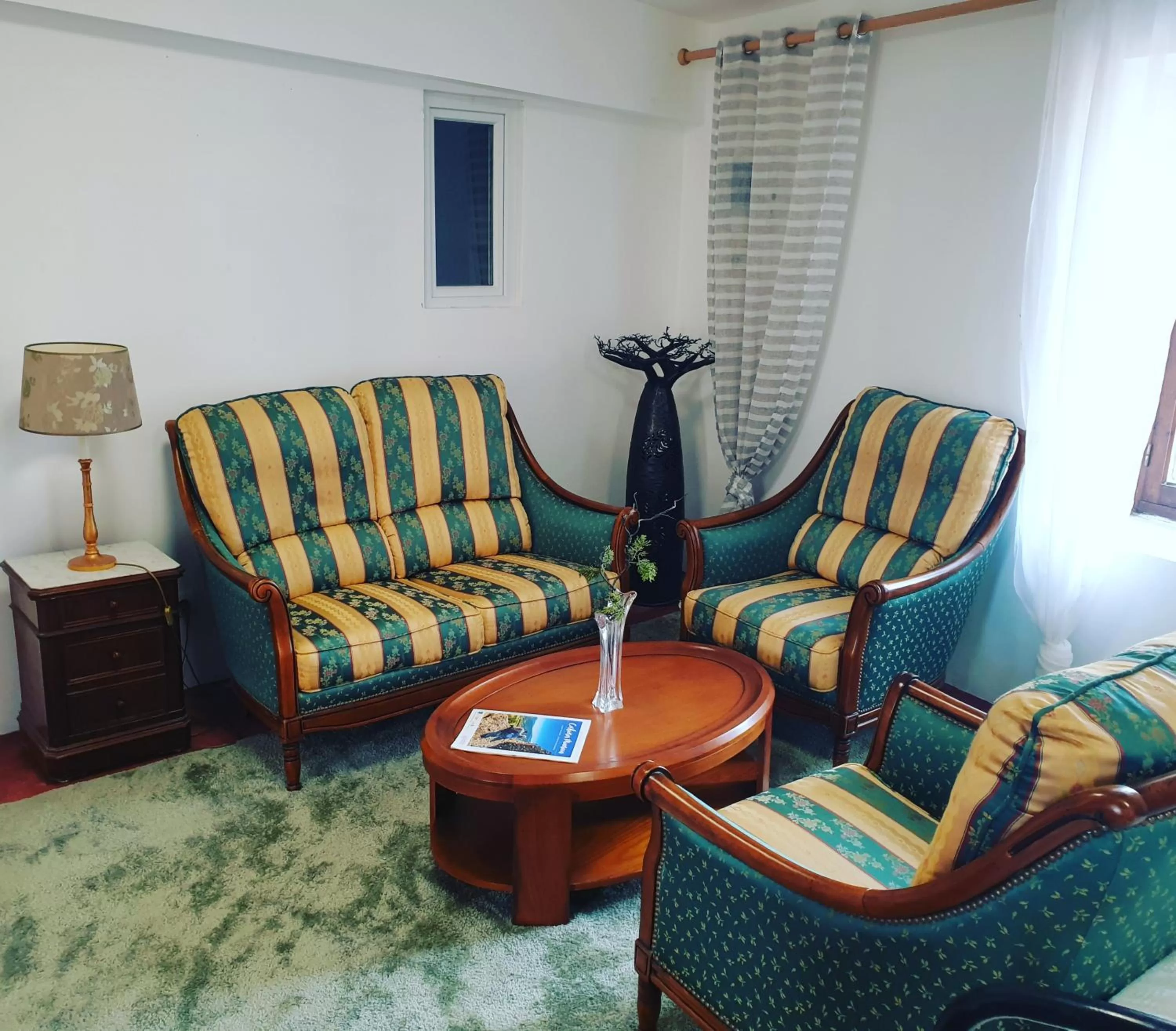 Seating area in Les 2 Drôles d'Oiseaux