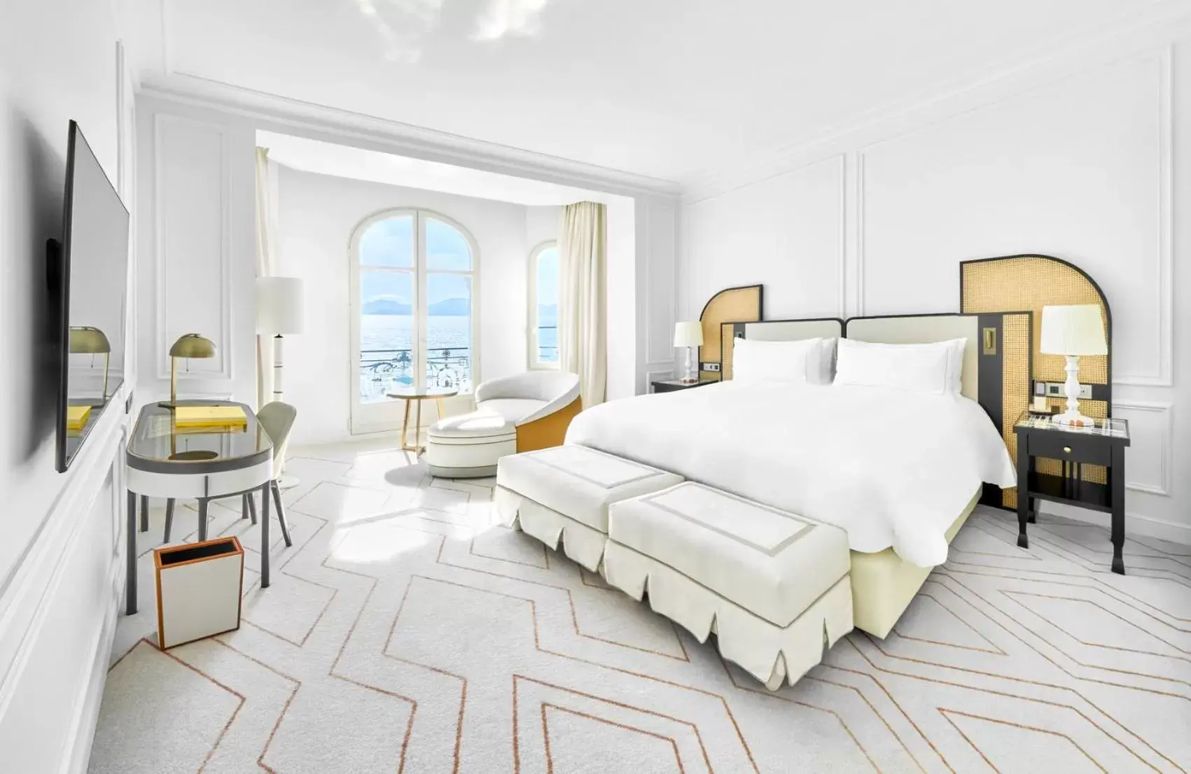 Premium King Room with Sea View in Carlton Cannes, a Regent Hotel Premium King Room with Sea View in Carlton Cannes, a Regent Hotel