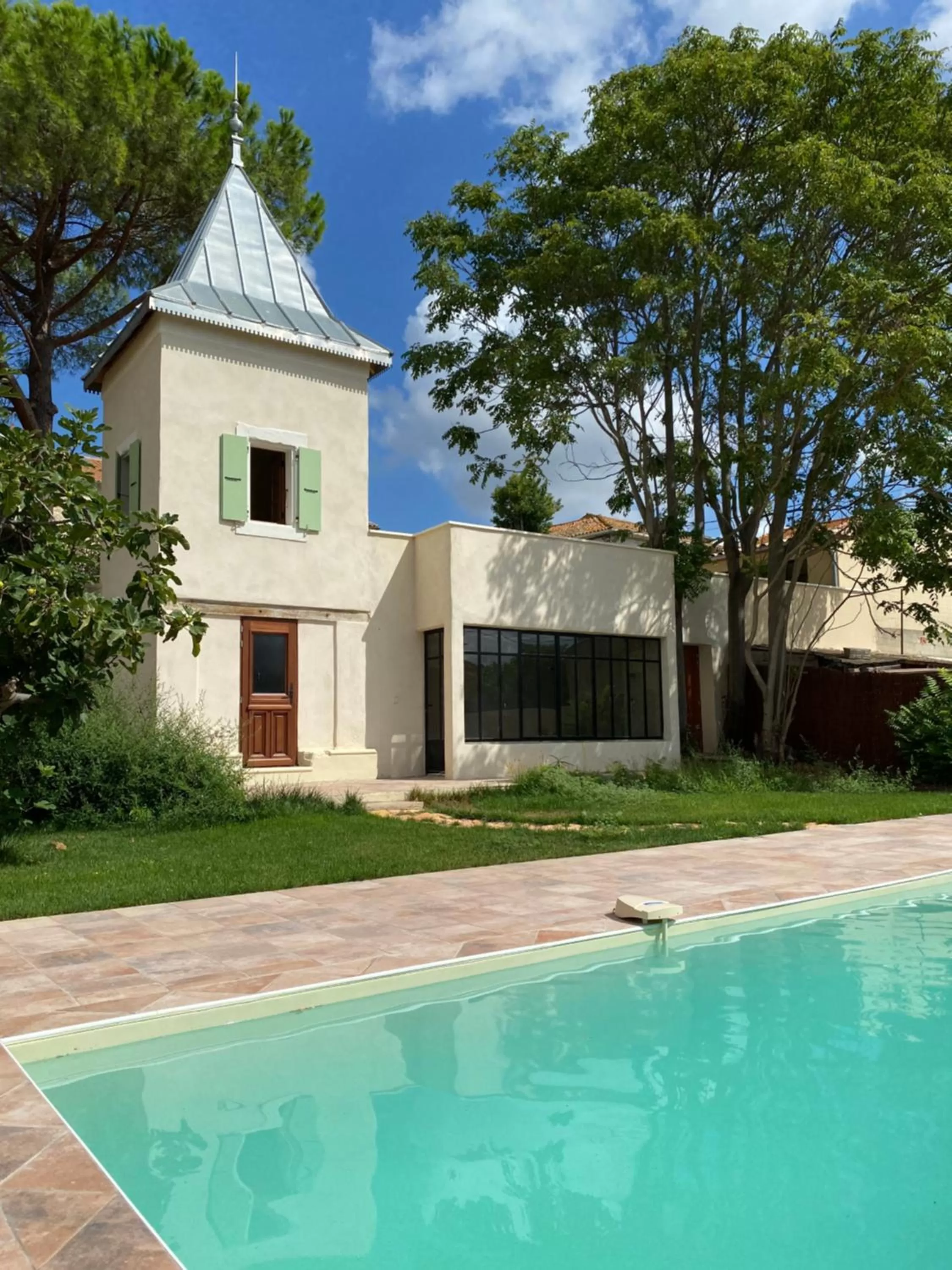 Swimming Pool in Maison d'hôtes ÔVillage
