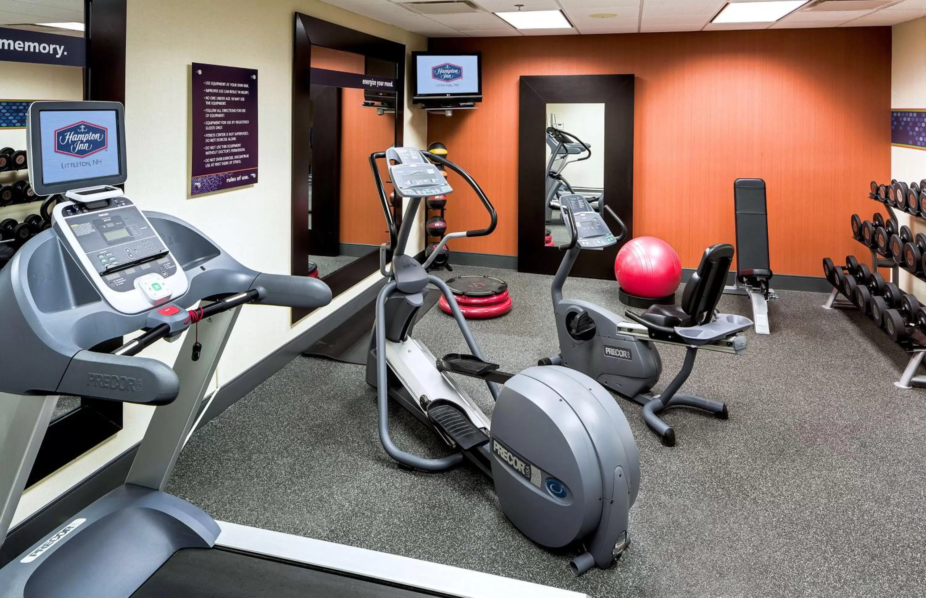 Fitness centre/facilities in Hampton Inn Littleton