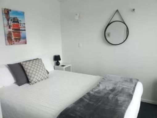 554 Moana Court Motel