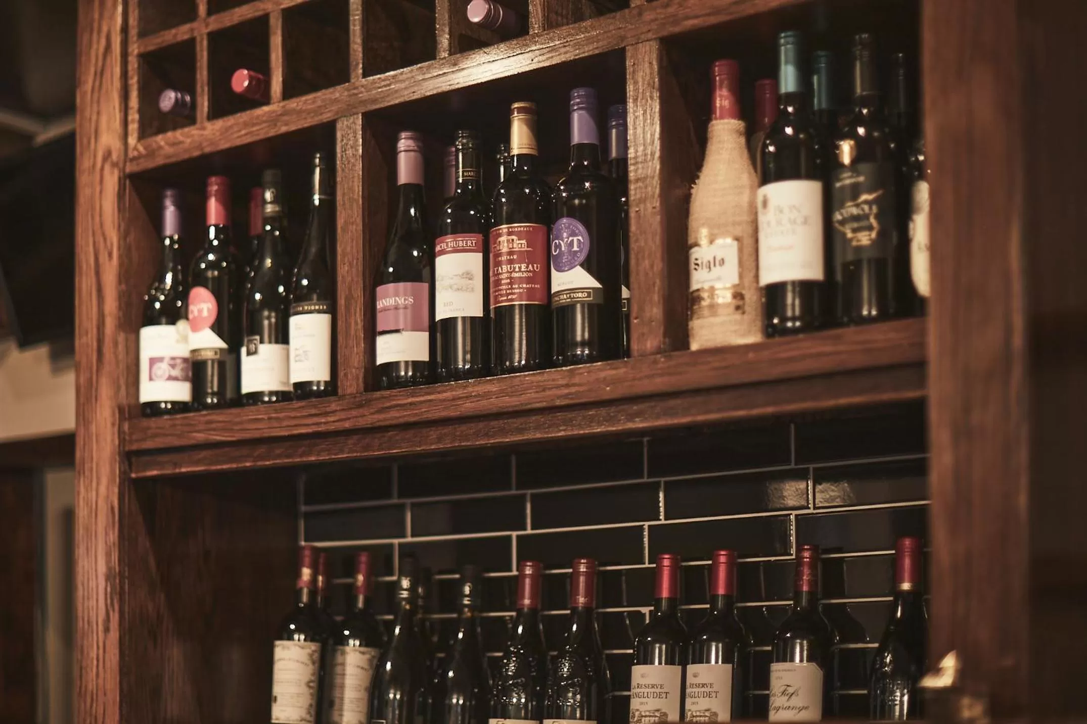 Food and drinks in The Lord Grenfell