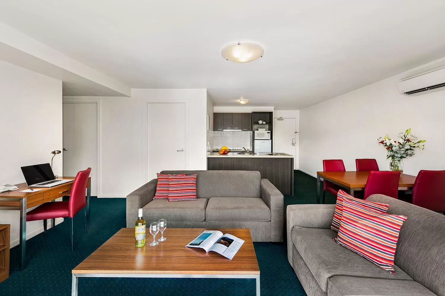 Living room in Melbourne Carlton Central Apartment Hotel Official