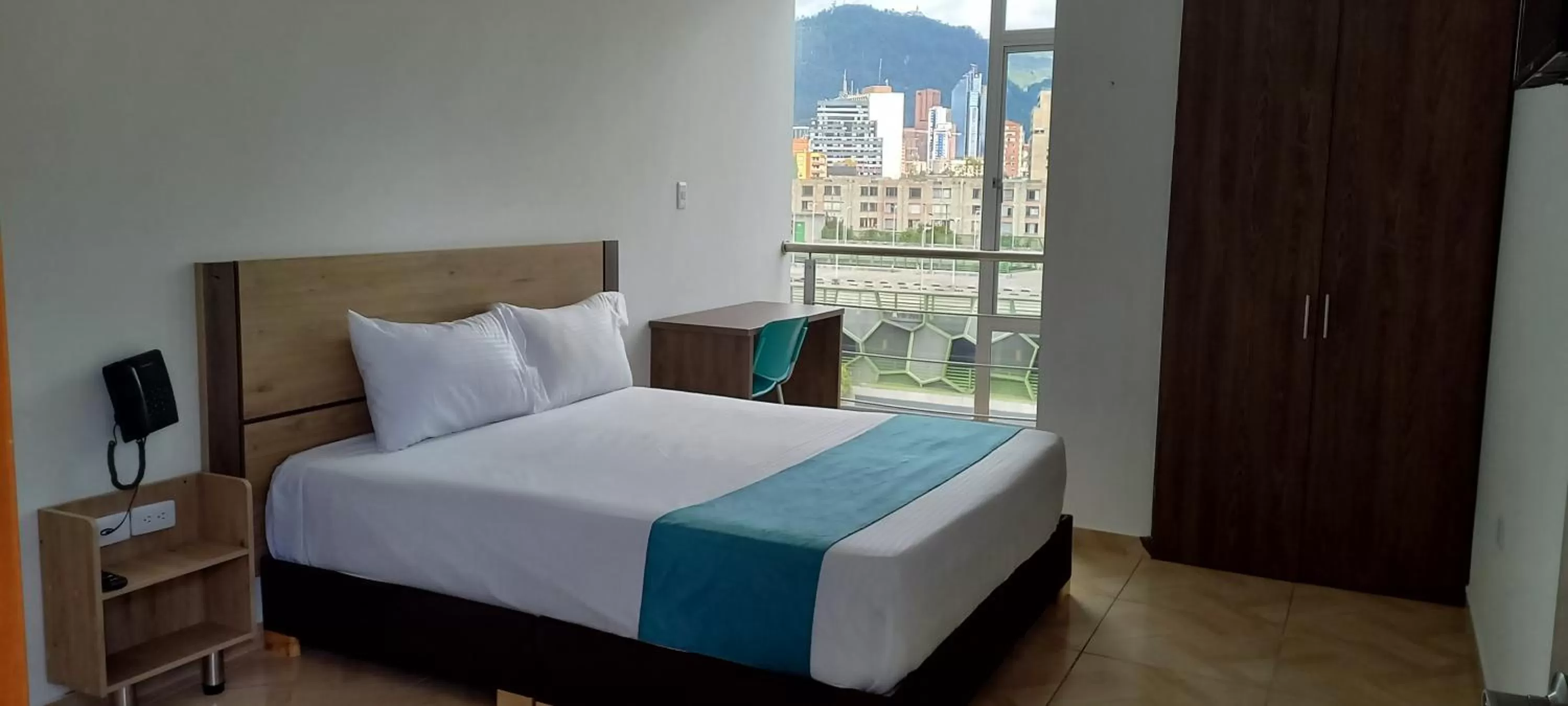 Bed in Hotel Royal Cid Bogota