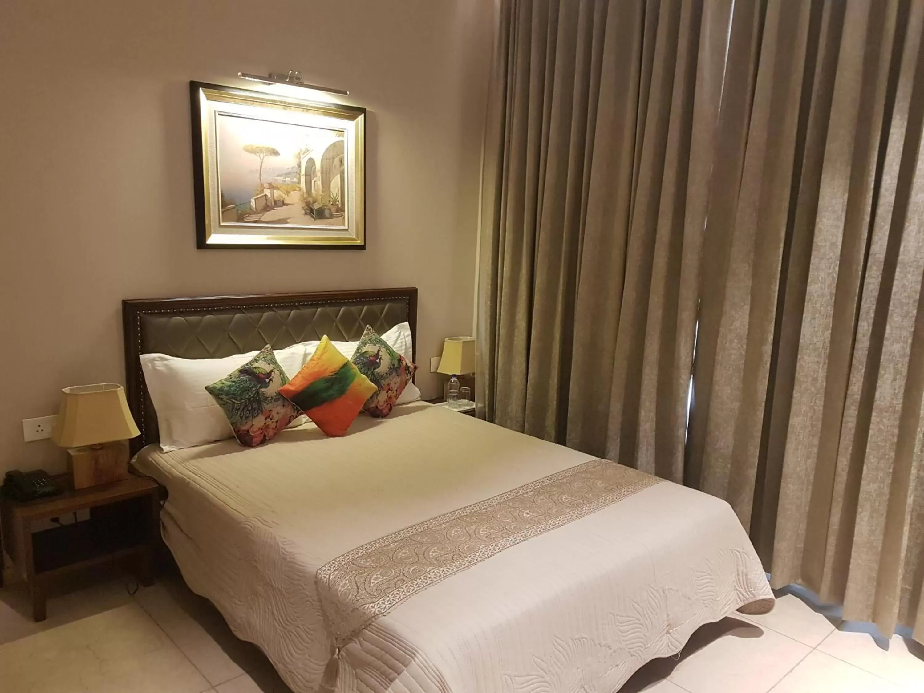 Deluxe Double Room in Hotel Kasauli Regency Stags Not Allowed Deluxe Double Room in Hotel Kasauli Regency Stags Not Allowed