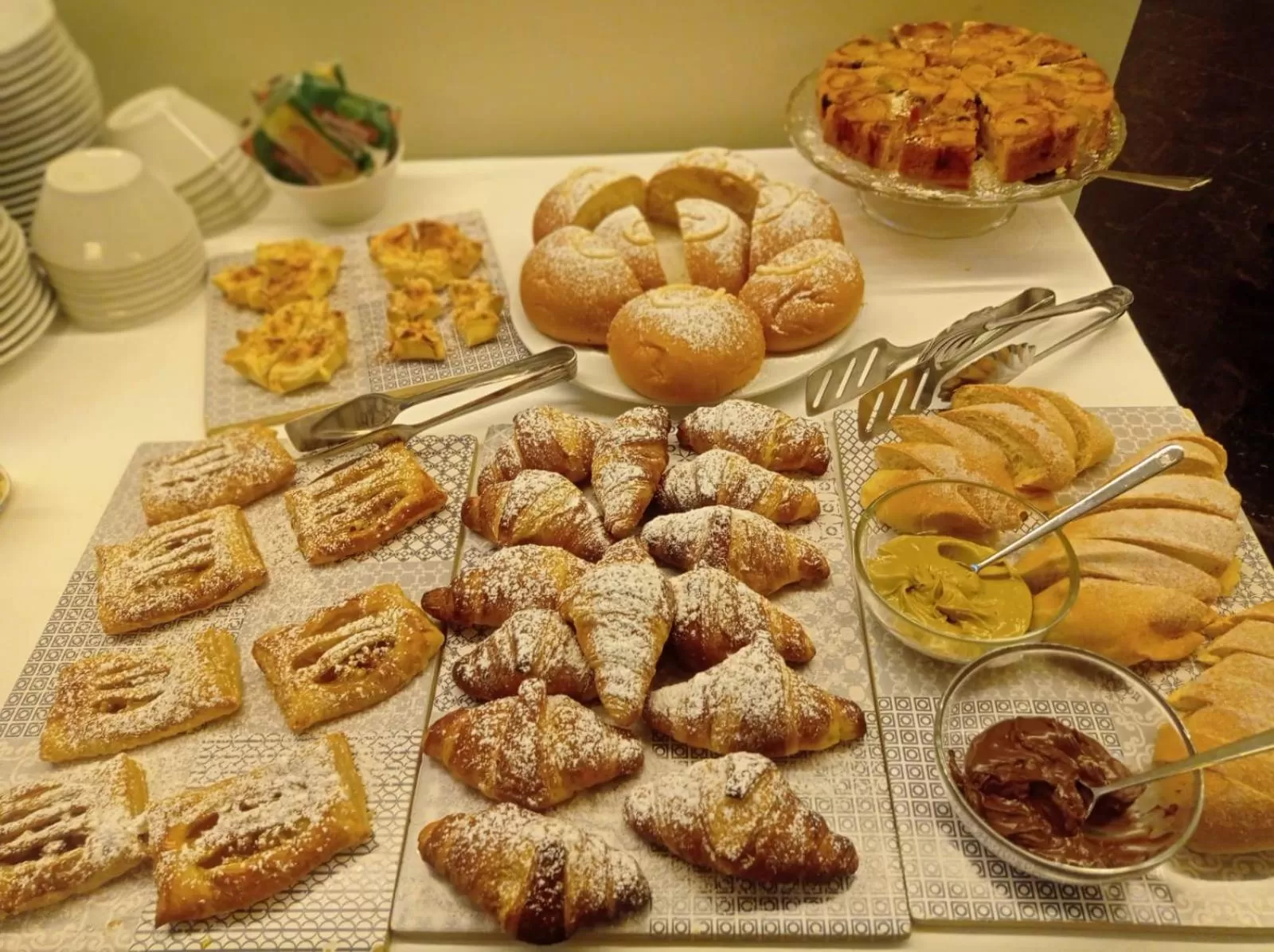 Breakfast in Palazzo Favacchio - Patanè
